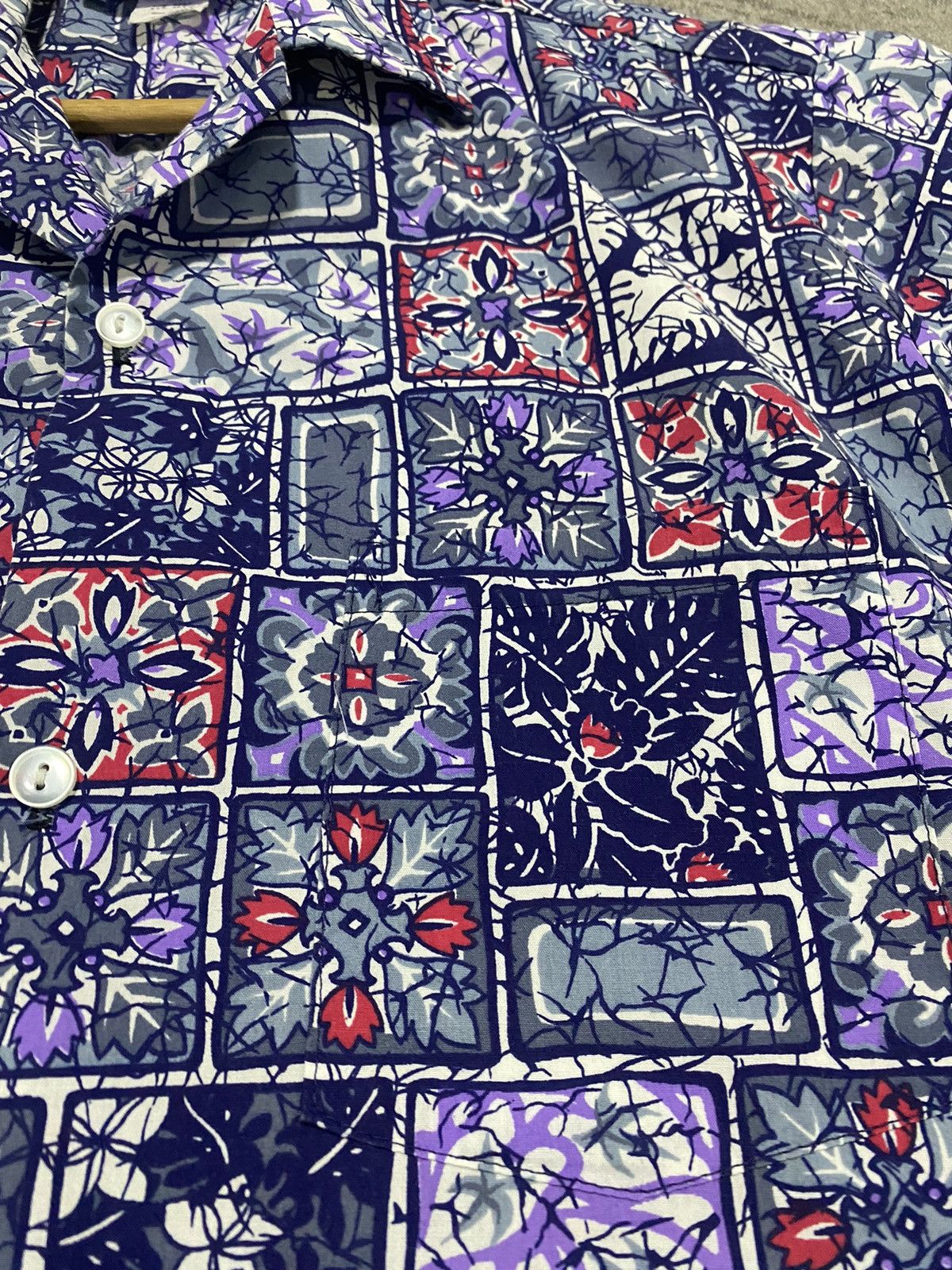 Vintage Hawaii style button up shirts style by RJC SMALL size Size US S / EU 44-46 / 1 - 6 Thumbnail