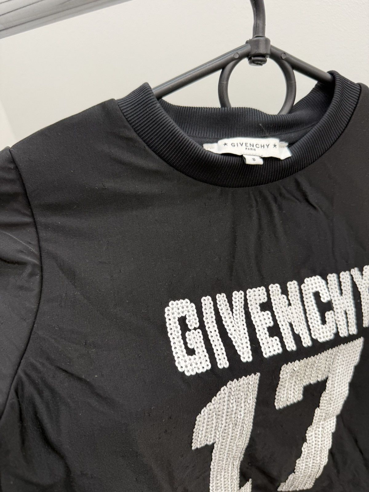 Givenchy Givenchy Kids Sequins 17 Logo Embroidered Sweatshirt Size US XXS / EU 40 - 4 Thumbnail