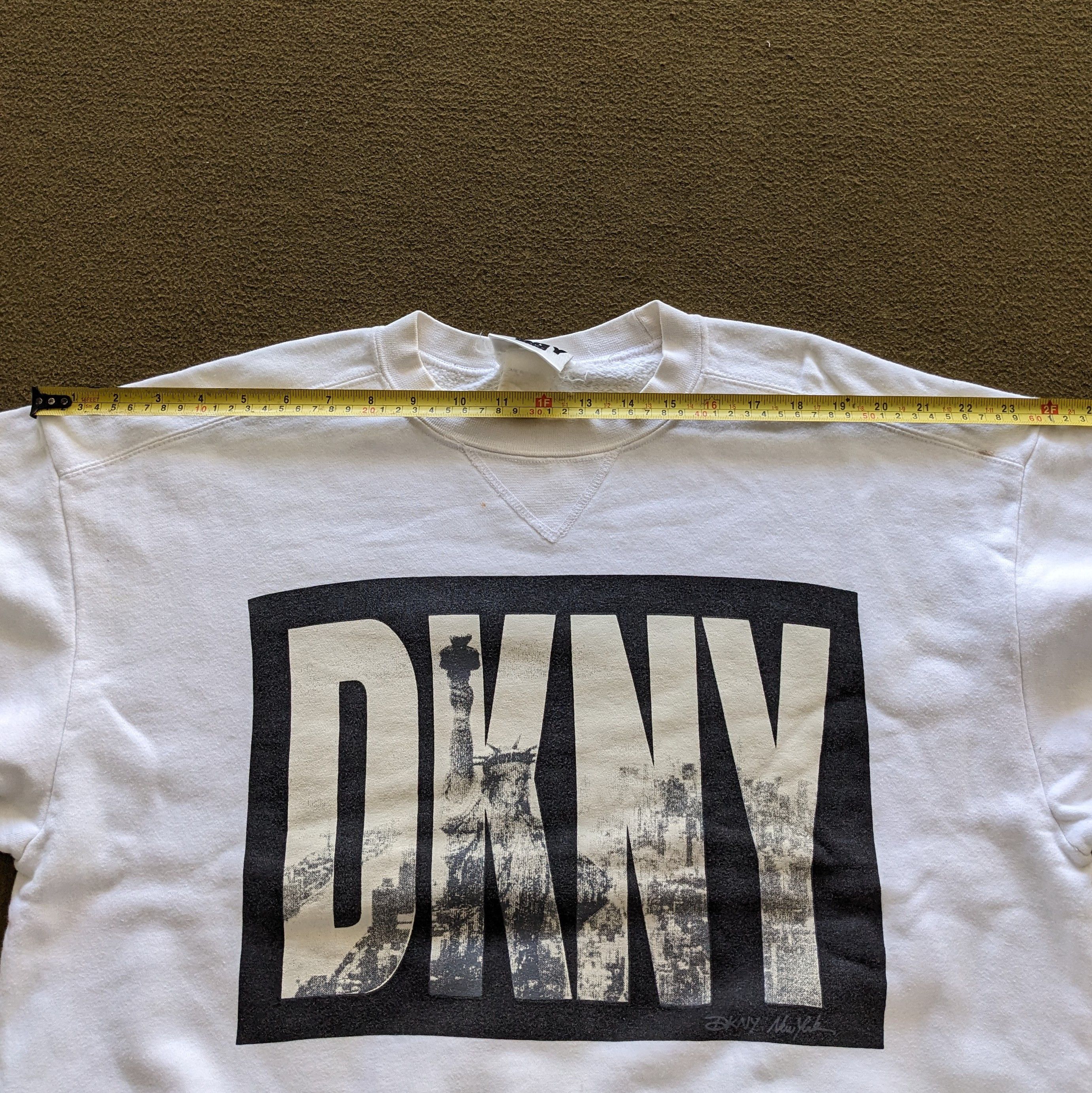 Vintage Vintage DKNY JEANS Skateboard Style Sweatshirt Size US L / EU 52-54 / 3 - 5 Thumbnail