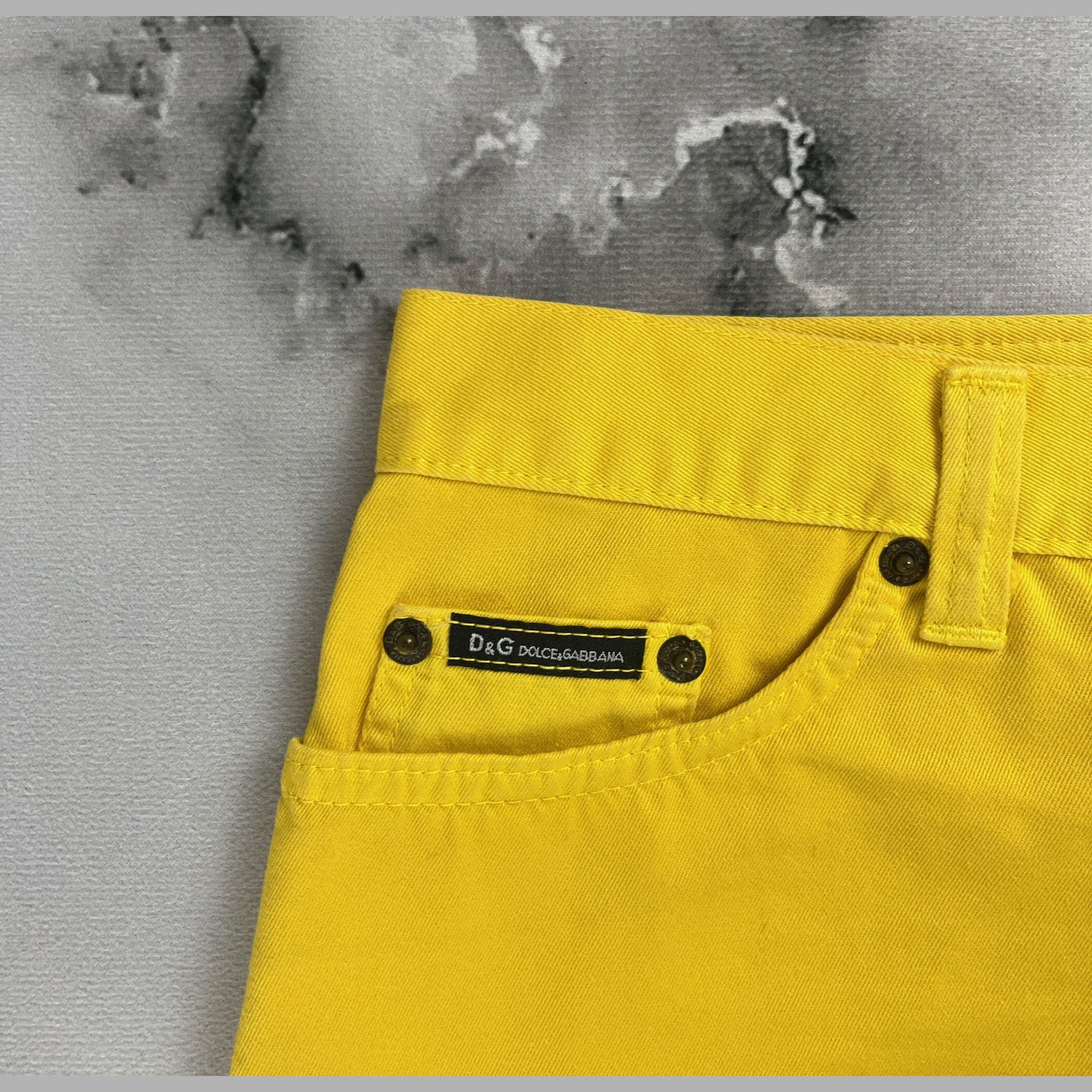 Dolce & Gabbana Shorts D&G – 42 IT Size 28" / US 6 / IT 42 - 2 Thumbnail