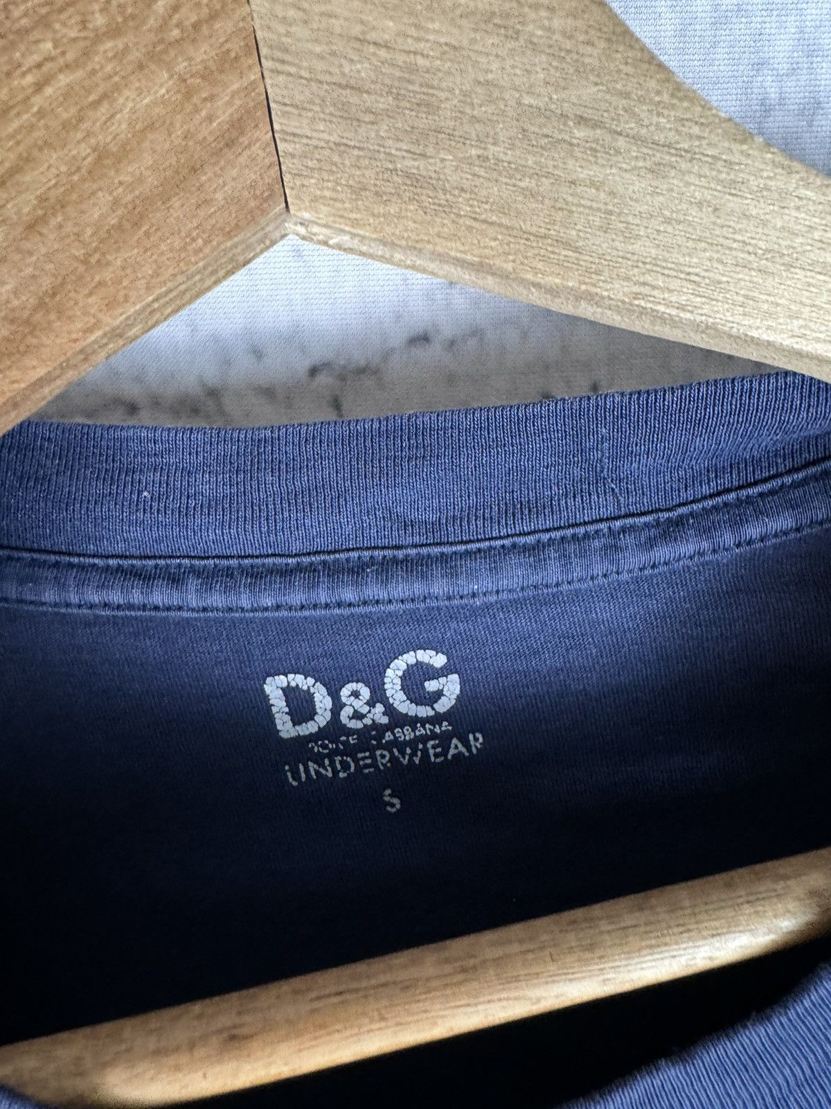 Dolce & Gabbana Vintage Dolce Gabbana D&G Logo Basic Tee T-Shirt Size US S / EU 44-46 / 1 - 4 Thumbnail