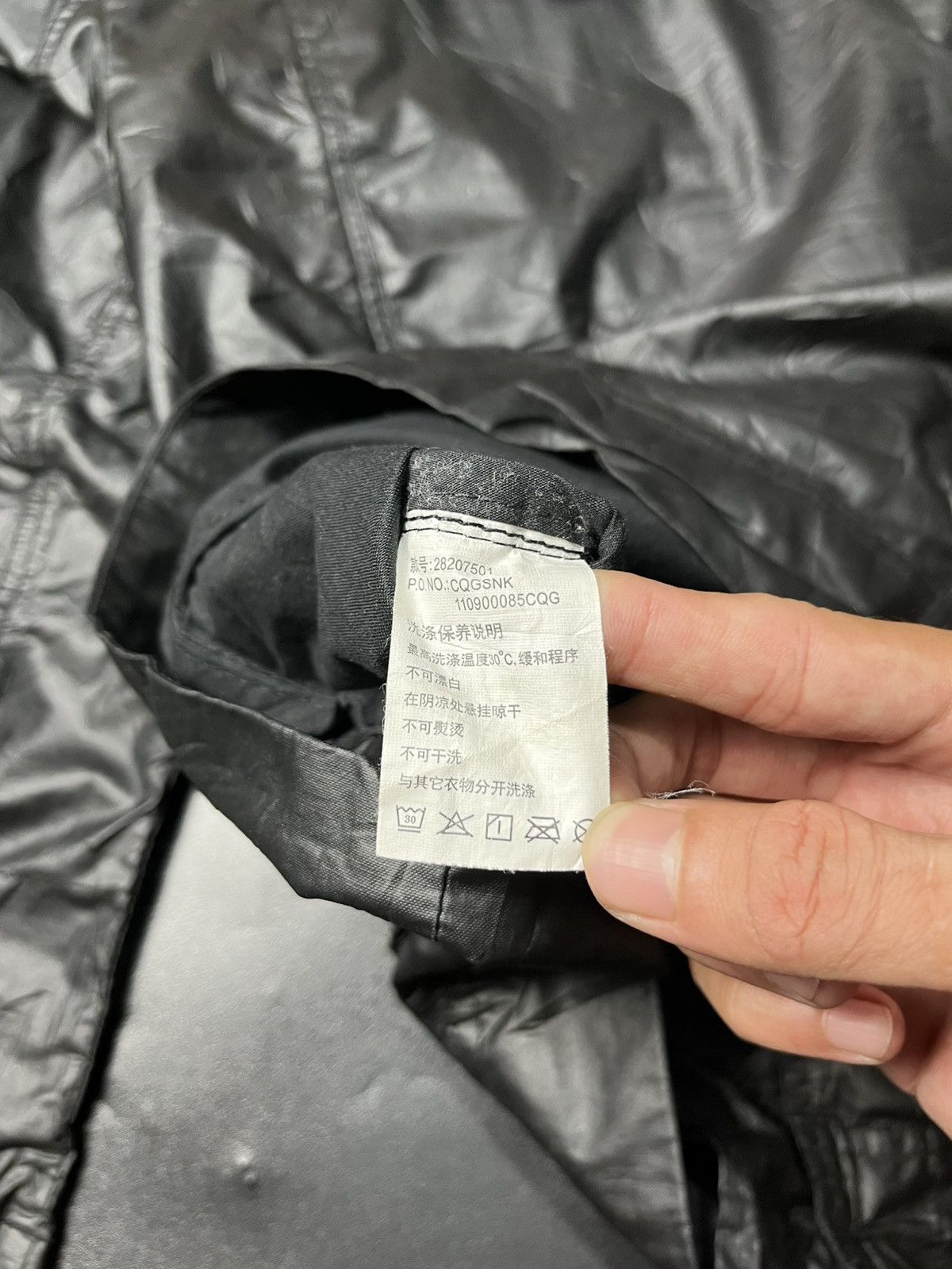 If Six Was Nine Shine Jacket True Black by Samuel And Kevin Size US L / EU 52-54 / 3 - 9 Thumbnail