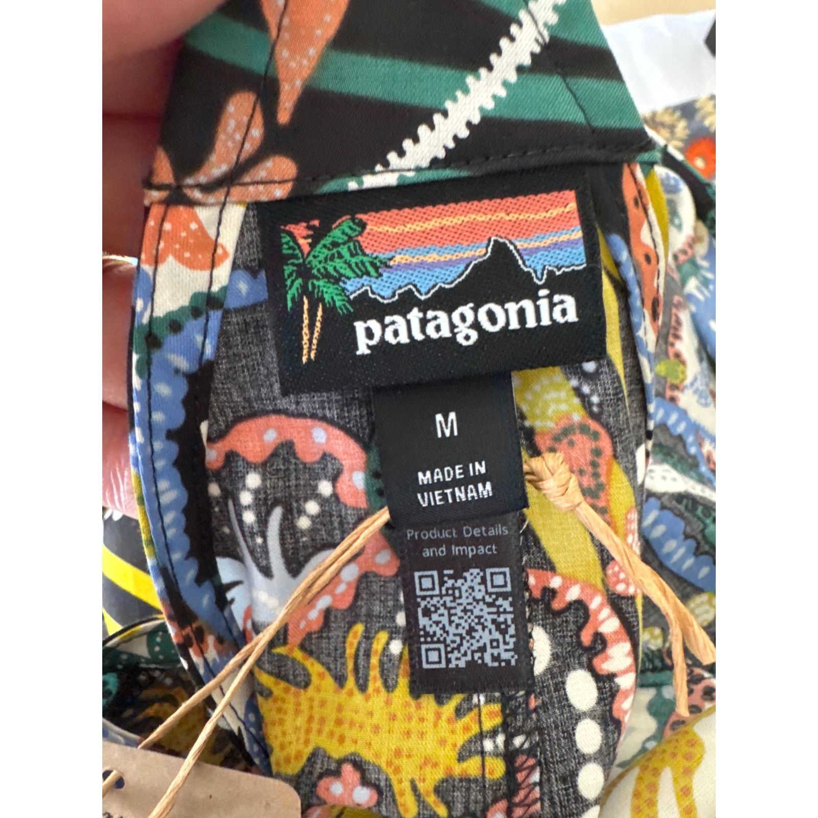Patagonia Patagonia Women's Tidal Threads Romper in Undersea Black Size 28" / US 6 / IT 42 - 8 Thumbnail