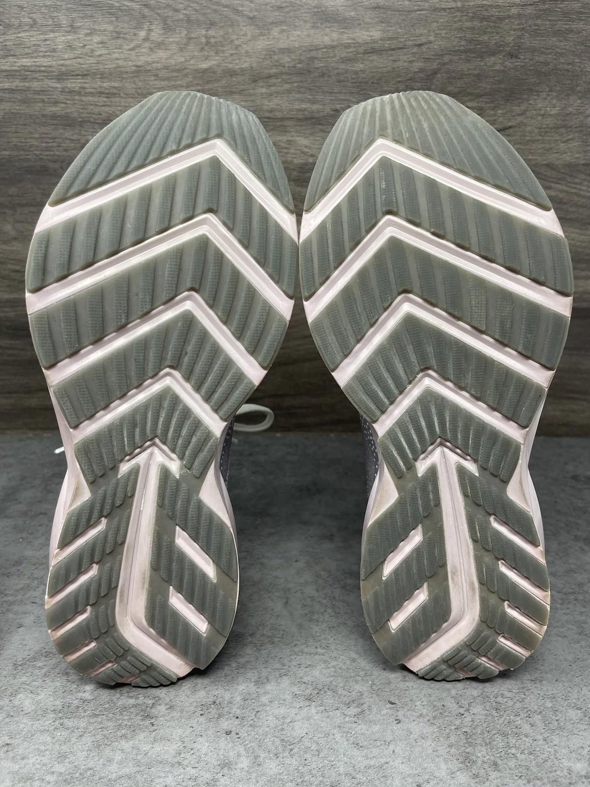 Brooks Brooks Levitate 2 Running Sneakers Womens Size 8 Grey Pink Size US 8 / IT 38 - 8 Thumbnail