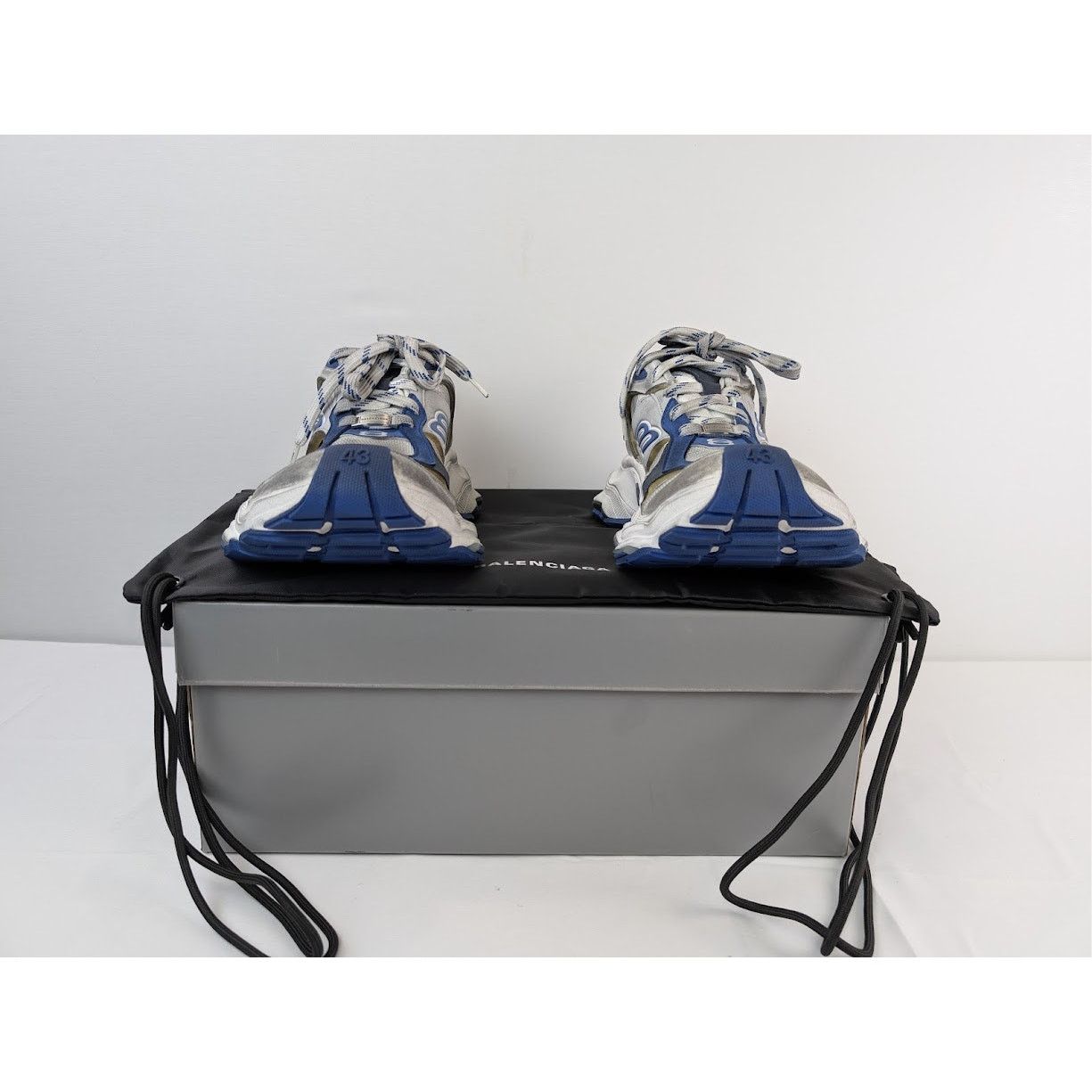 Balenciaga o1rshd1 Suede Mesh Cargo Sneakers in Grey/White/Blue Size US 10 / EU 43 - 17 Thumbnail