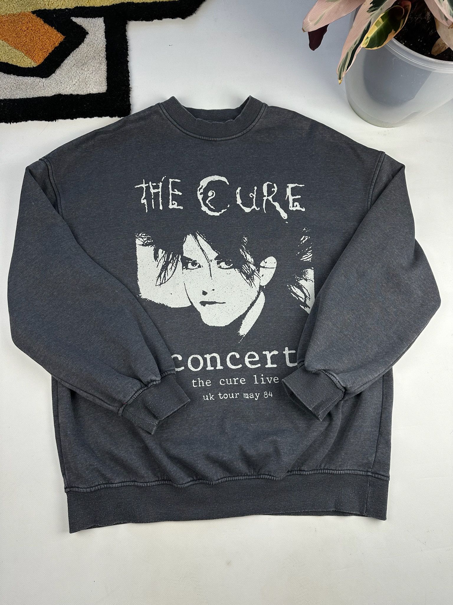 Band Tees The Cure Vintage Crewneck Sweatshirt Size US L / EU 52-54 / 3 - 10 Thumbnail