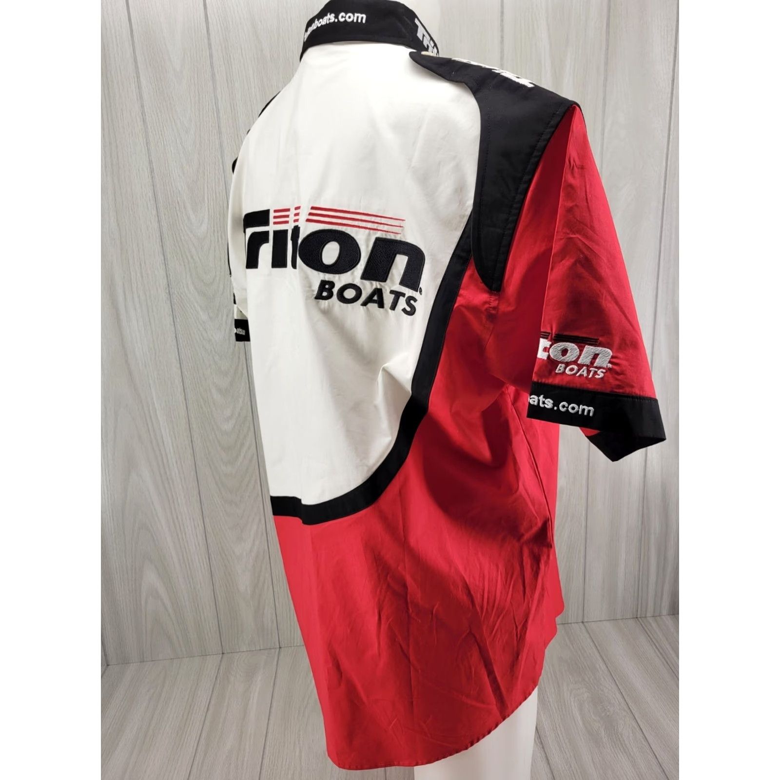 Vintage Team Triton Button Down Tournament Shirt Mens Med Red White Black Embroidered Size US M / EU 48-50 / 2 - 6 Thumbnail