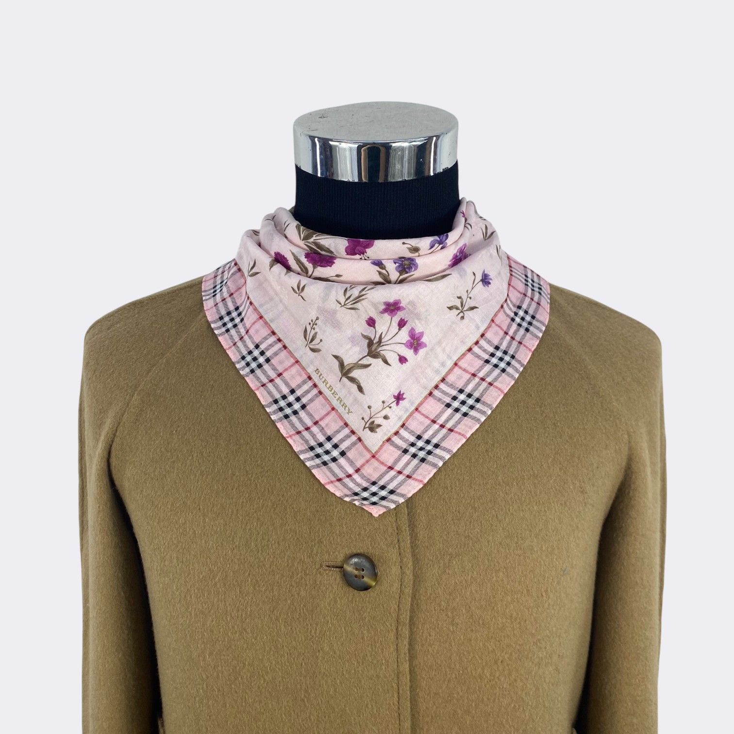 Burberry Vintage Burberry Handkerchief Neckerchief Bandana H187R Size ONE SIZE - 2 Thumbnail