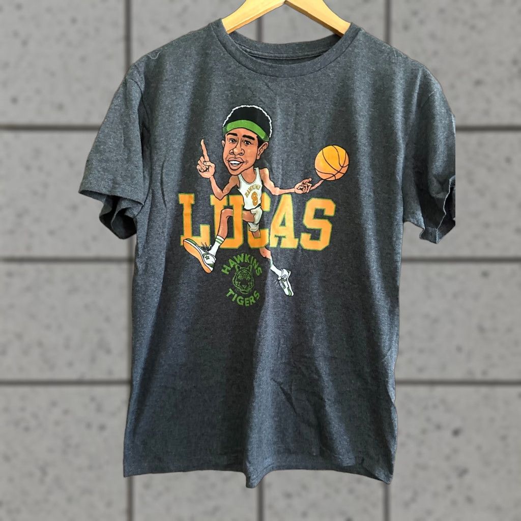 Vintage Netflix Stranger Things Hawkins Tigers Gray T-shirt Lucas Basketball Medium Mens Shirt Size US M / EU 48-50 / 2 - 1 Thumbnail