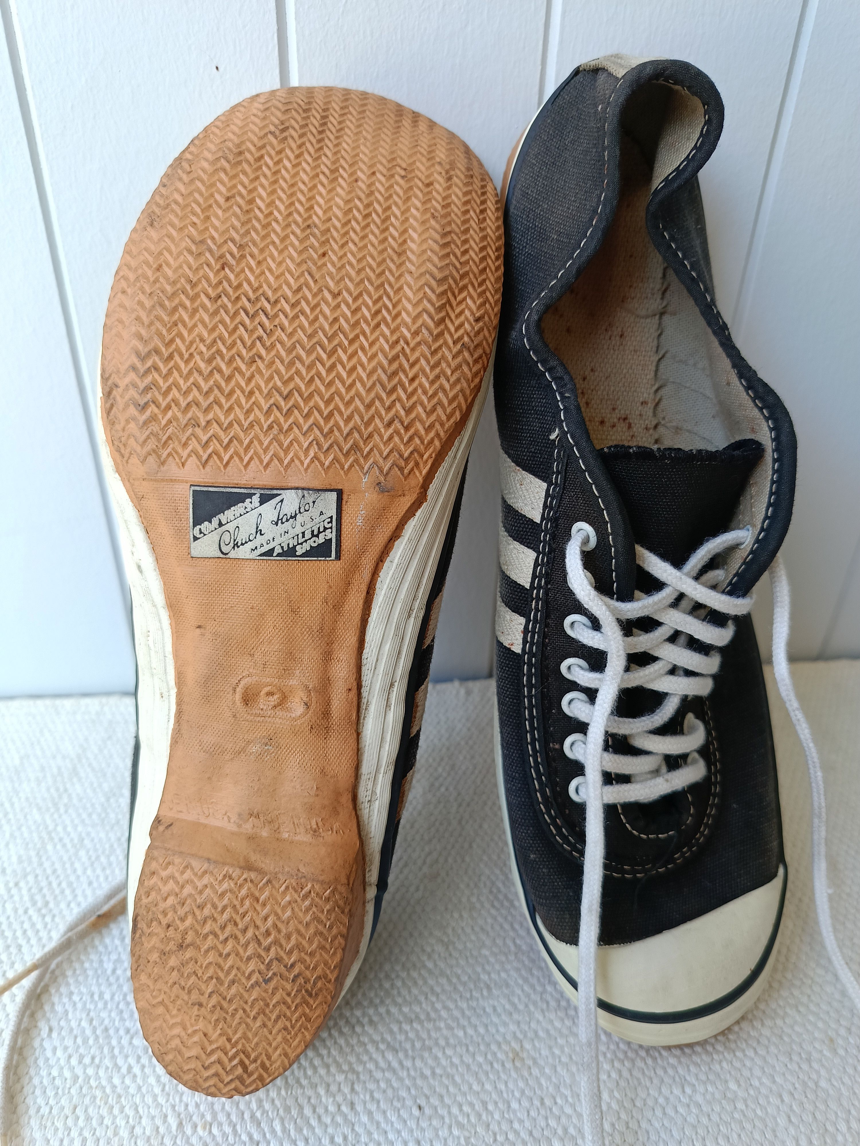 1970's black and white track shoes online