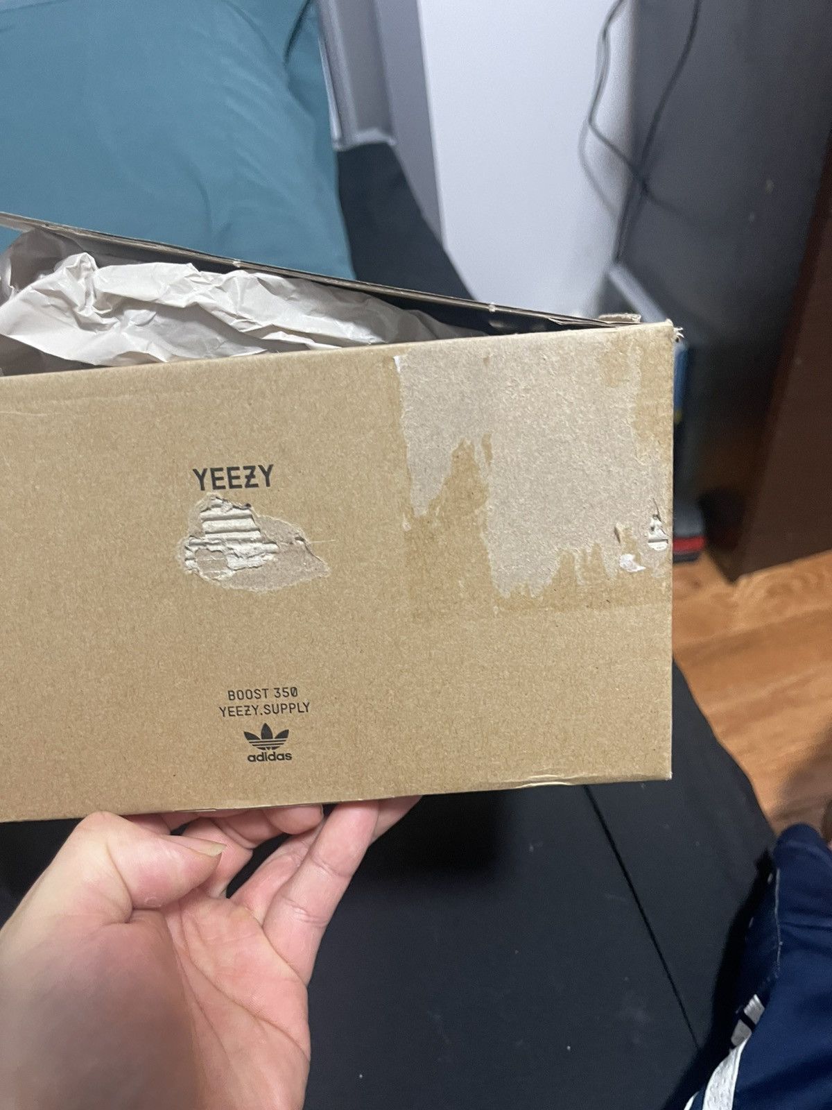 Yeezy Yeezy Pirate Black 350 OG version 2016 edition size 8 Size US 8 / EU 41 - 8 Thumbnail