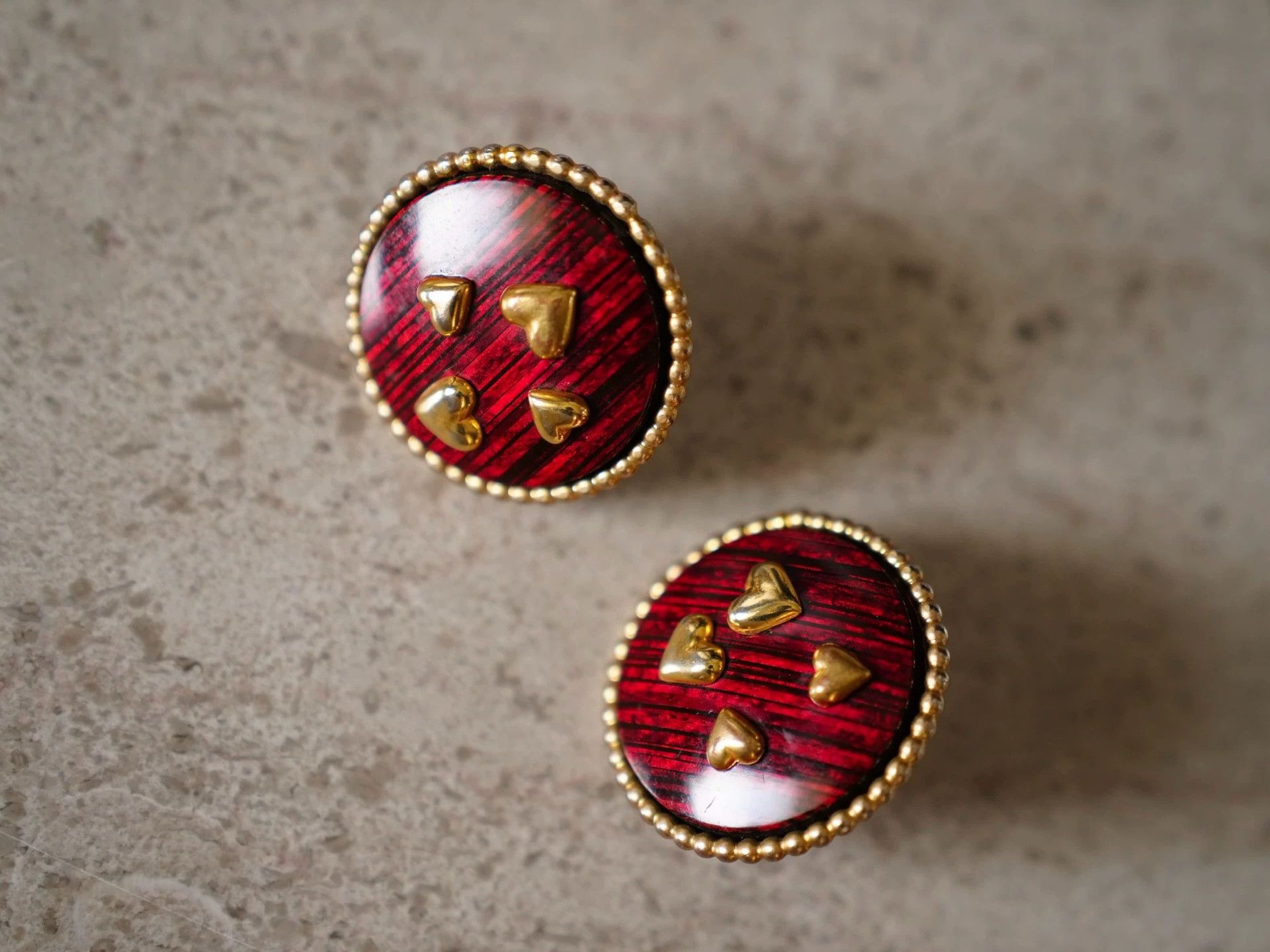 Other Dominique Aurientis Vintage Gold Heart Ear Clips (L) Size ONE SIZE - 3 Thumbnail