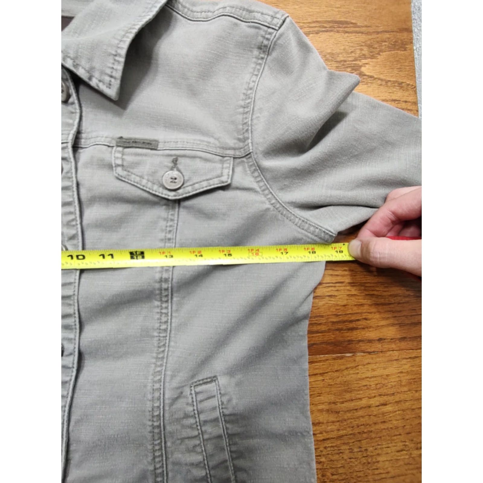 Calvin Klein VINTAGE Calvin Klein Denim Jacket Womens Large Gray Short Sleeve Jacket - 90s Classic Retro Outdoors Cotton Denim Pockets Front Button Size L / US 10 / IT 46 - 7 Thumbnail