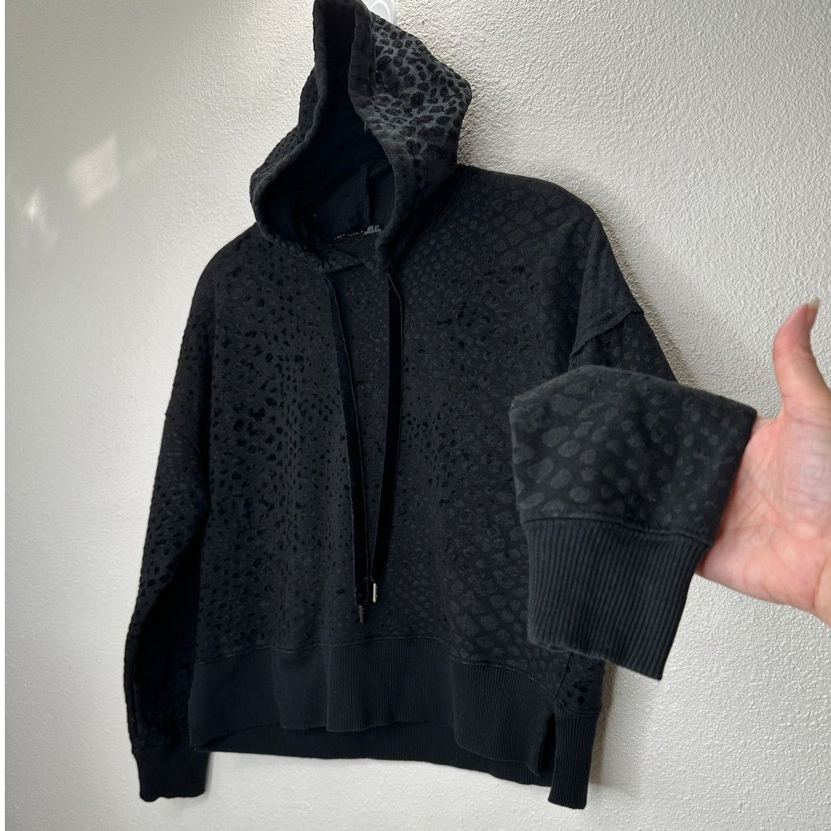 Other Black Tape Black Hooded Long Sleeve Cheetah Embossed Hoodie Size S / US 4 / IT 40 - 1 Thumbnail