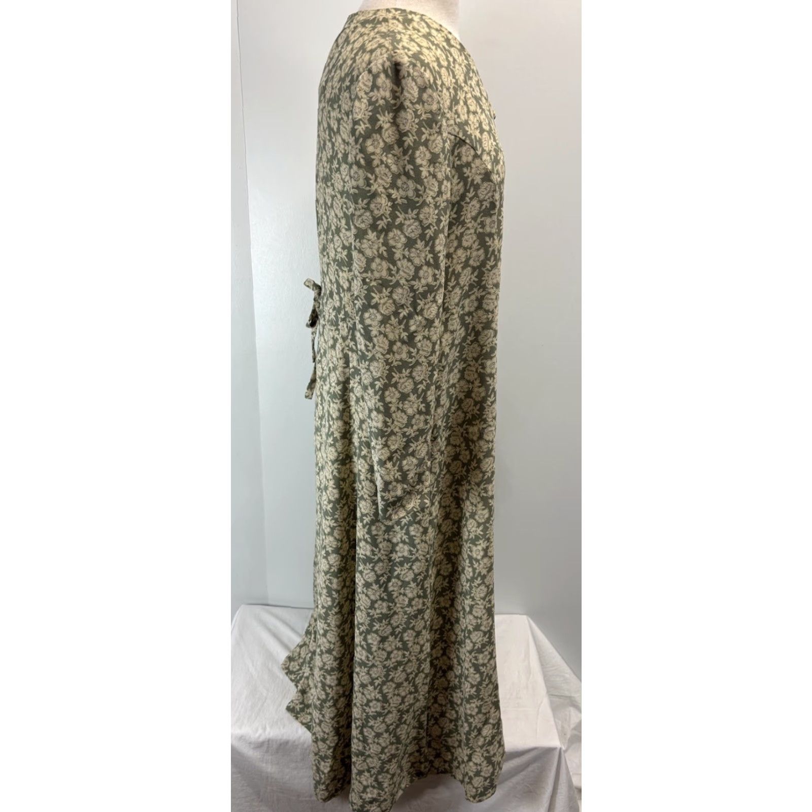 Vintage VINTAGE Adrienne Vittadini Floral Maxi Dress Sz 12 Sage Green & Cream Long Sleeve Button Front 90s Womens Size XL / US 12-14 / IT 48-50 - 4 Thumbnail