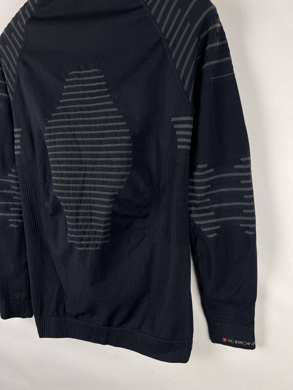 Other X-Bionic Invent Compression man long sleeve size L Size US L / EU 52-54 / 3 - 8 Thumbnail