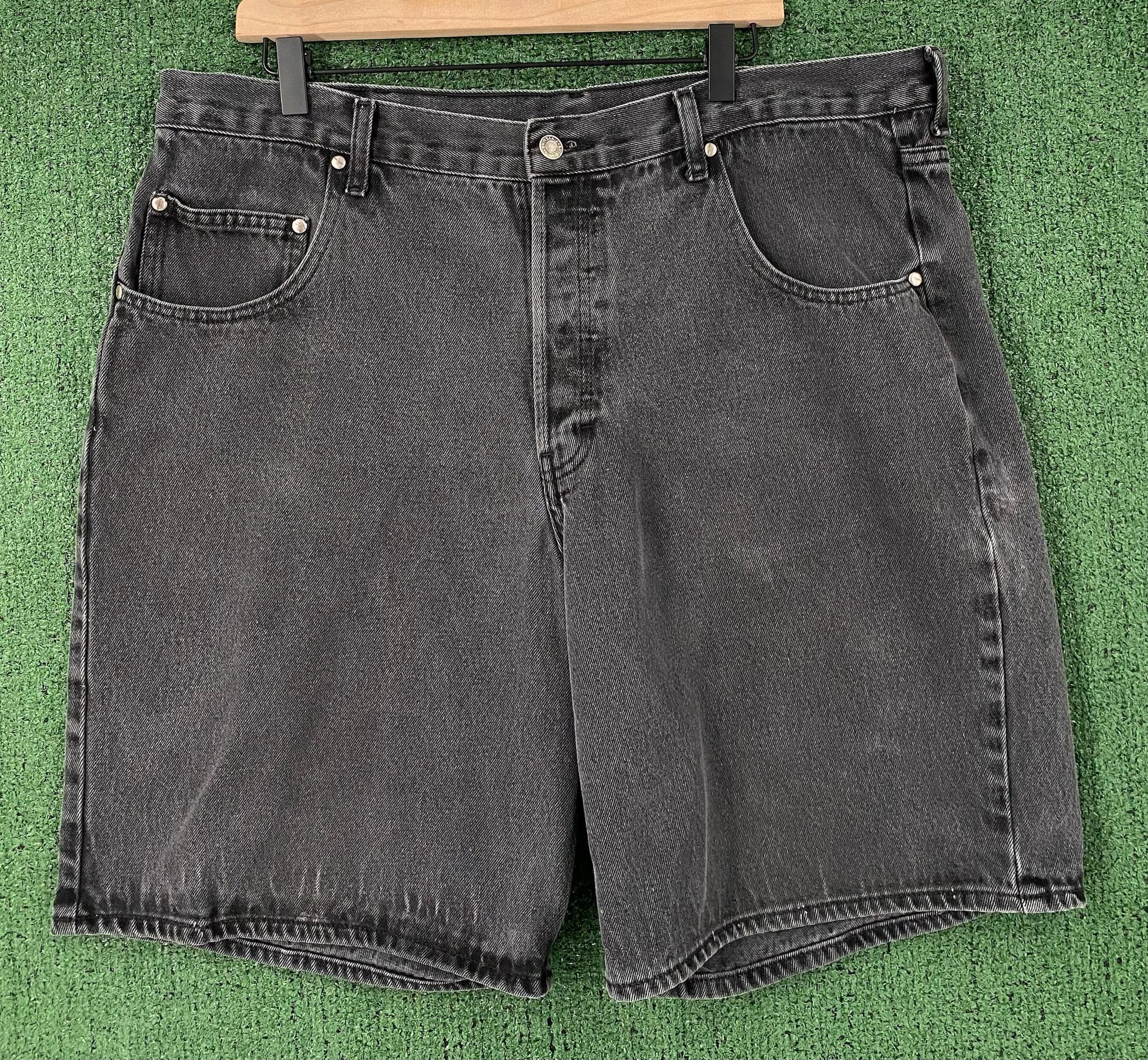 Vintage 90’s Brittania Black Button Fly Denim Jean Shorts Jorts 39 Size US 39 - 1 Thumbnail