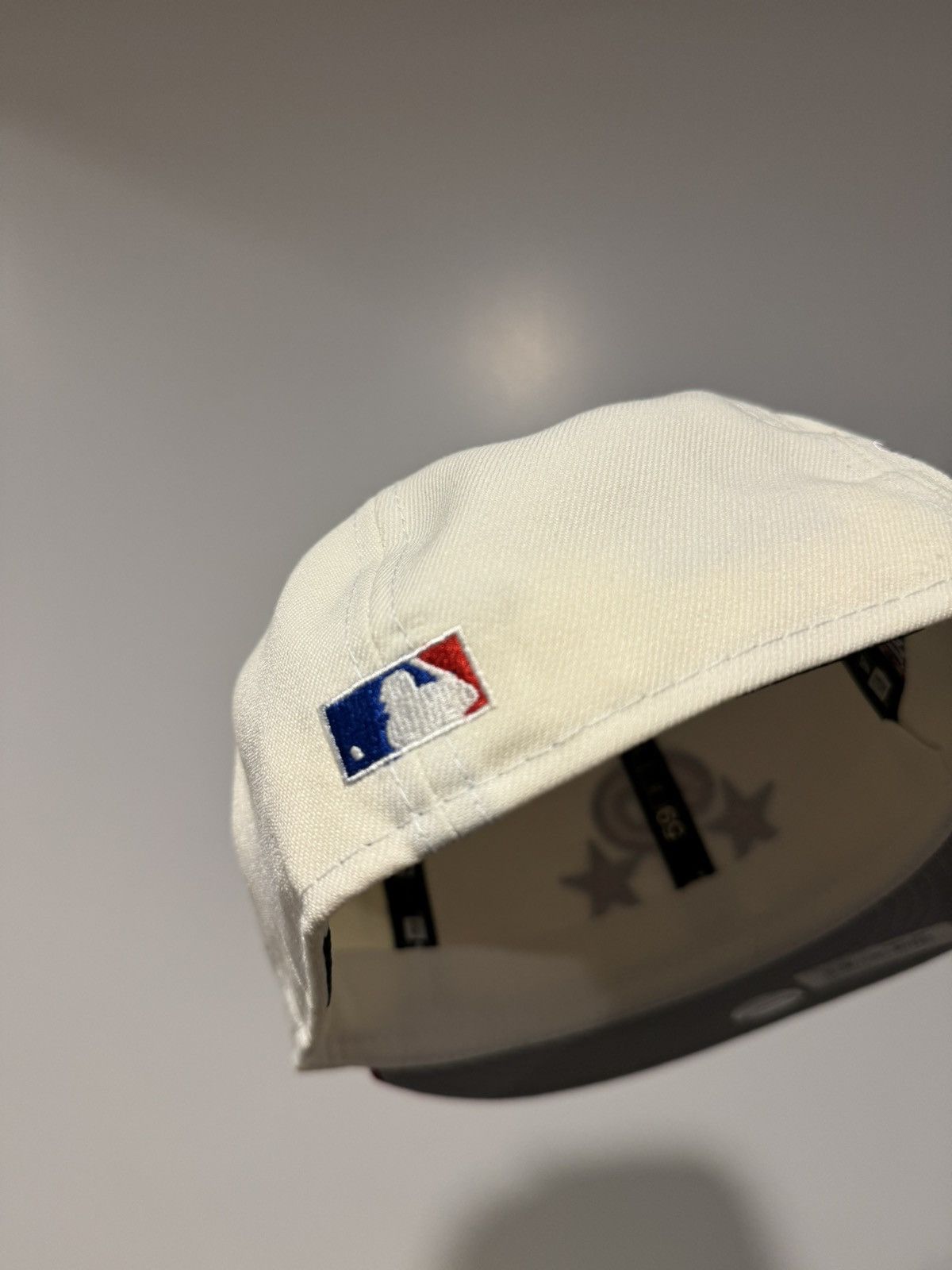 Hat Club × MLB × New Era Hatclub Exclusive Philadelphia Phillies Off White Grey Brim Size ONE SIZE - 3 Thumbnail