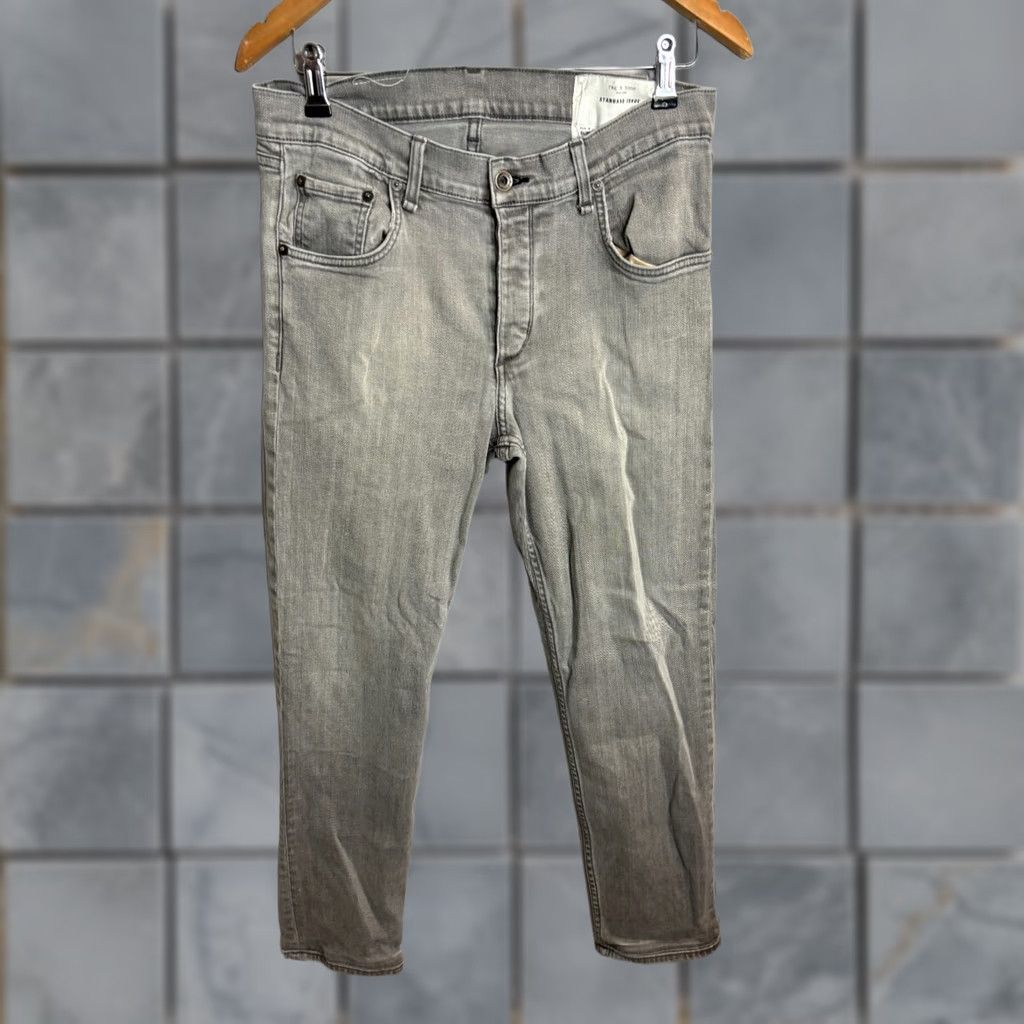 Rag & Bone rag & bone Jeans Slim Fit 2 Gray Denim 32x28 Men's Jeans 5-Pocket Style 5200 Size US 32 / EU 48 - 1 Thumbnail