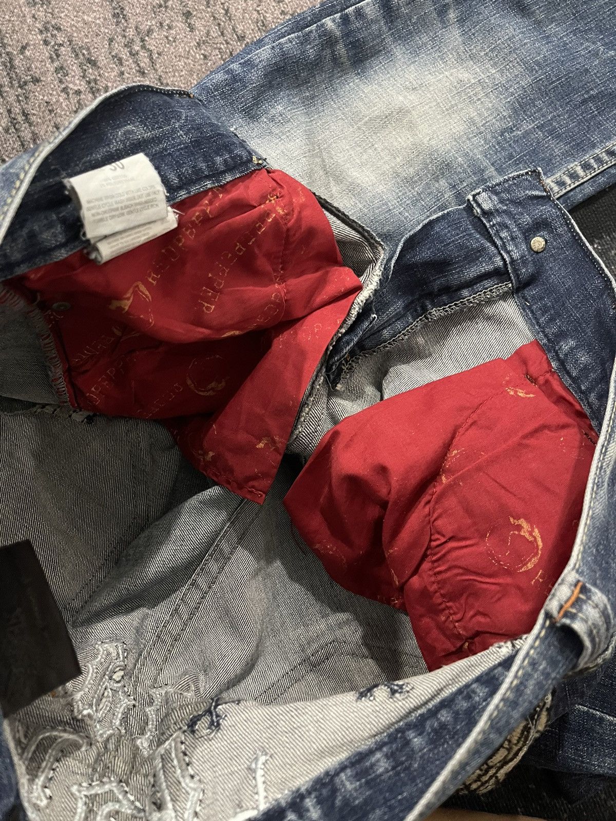 Japanese Brand VINTAGE RED PEPPER JAPAN&CO EMBROIDERY LOGO DENIM JEANS Size US 34 / EU 50 - 17 Thumbnail