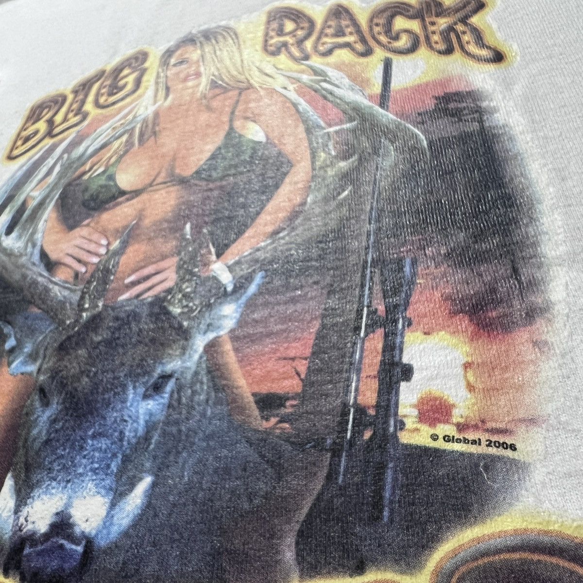 Vintage Vintage Y2K Big Rack Hunter Funny Tee 2XL sexy oversized Size US XXL / EU 58 / 5 - 4 Thumbnail