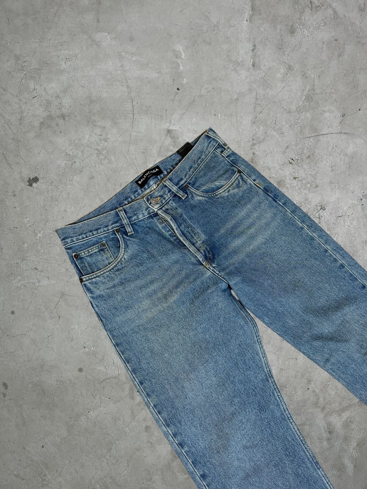Balenciaga Balenciaga Distressed Jeans Size US 32 / EU 48 - 4 Thumbnail