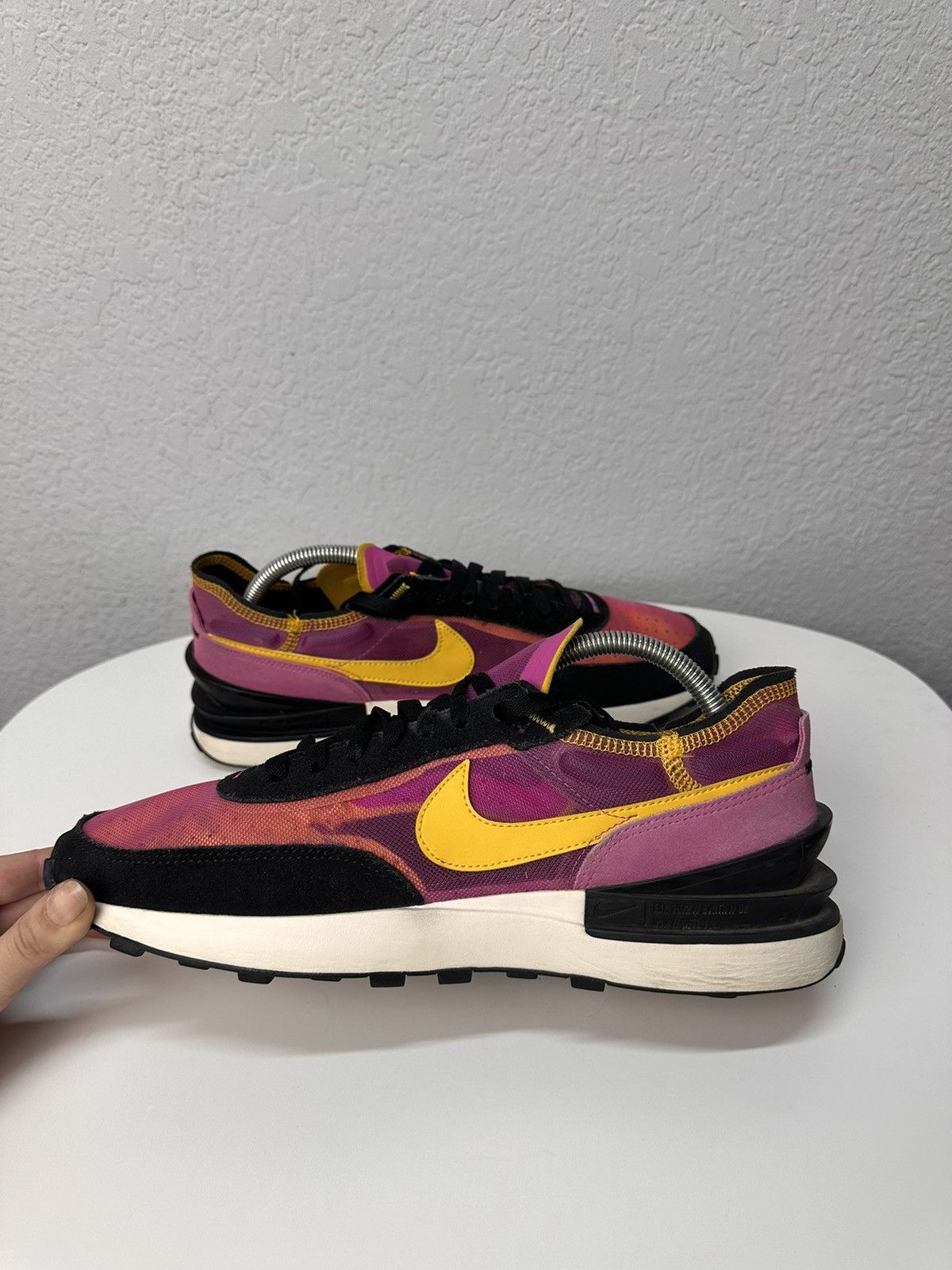 Nike Nike Waffle One Active Fuchsia Men’s Size 10.5 Gold Black Size US 10 / EU 43 - 7 Thumbnail
