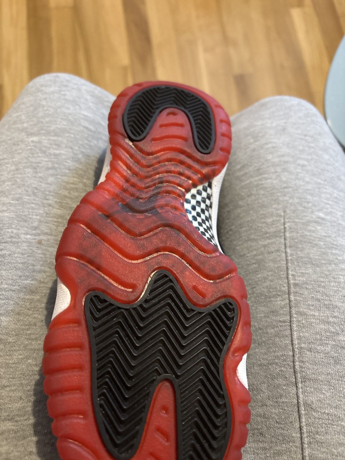 Nike Jordan 11 bred Size US 7.5 / IT 37.5 - 6 Thumbnail