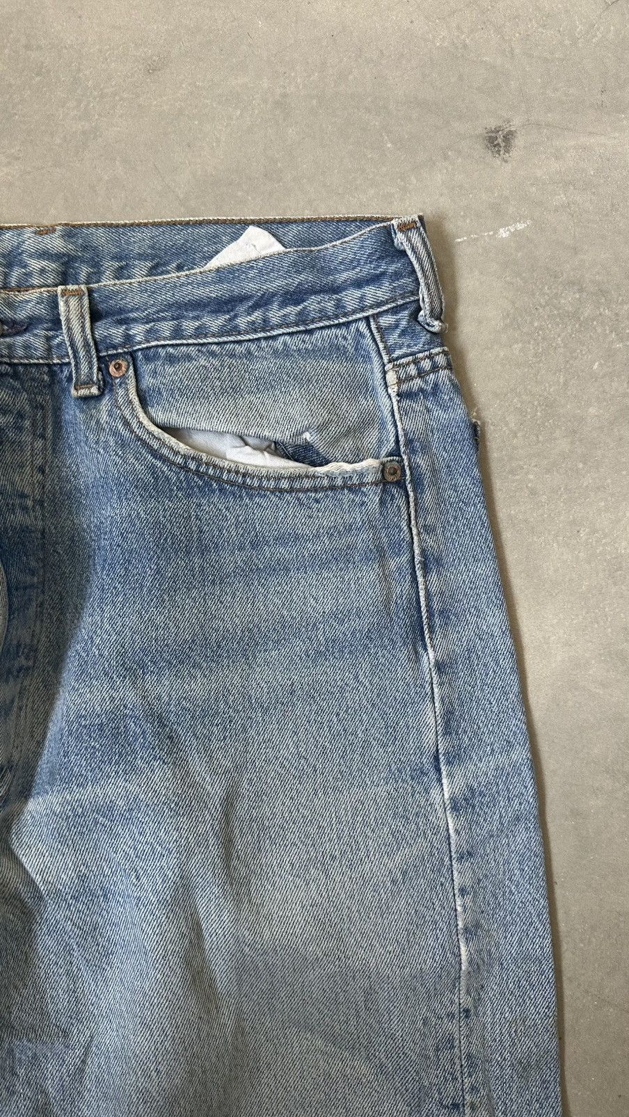 Levi's VINTAGE LEVIS 501 MADE IN USA DENIM PANT Size US 32 / EU 48 - 6 Thumbnail