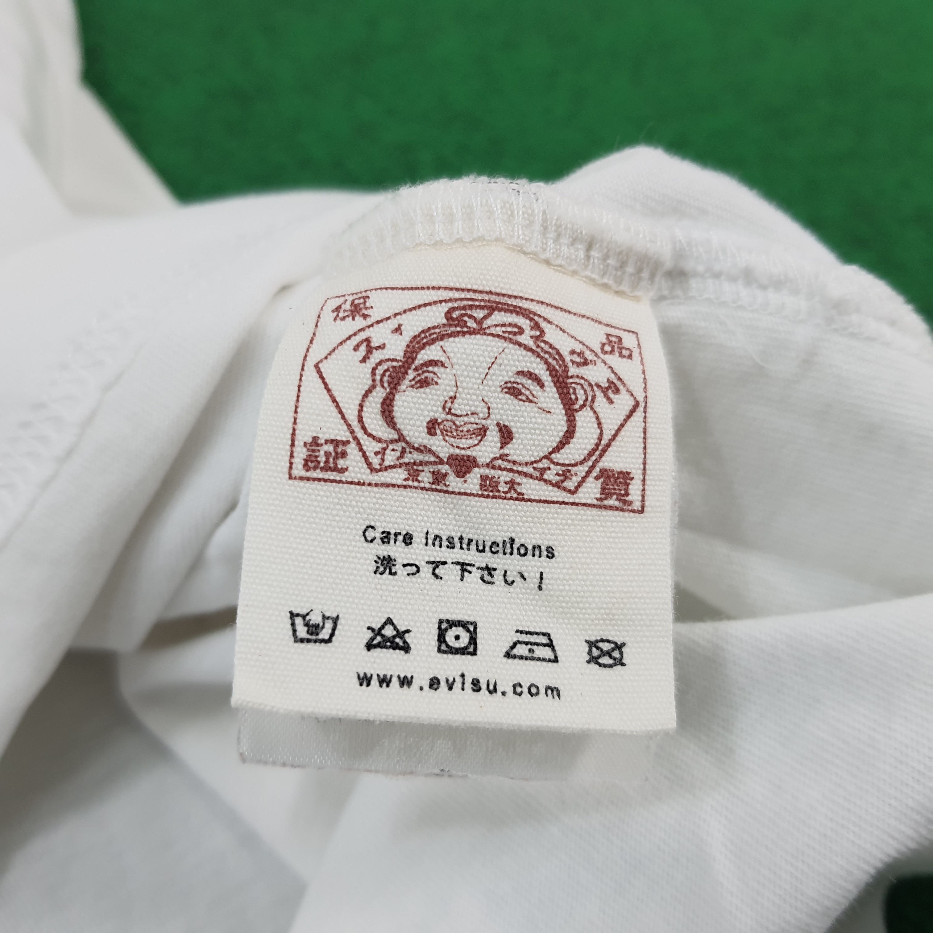 Evisu × Japanese Brand × Vintage Vintage Evisu Embroidered Logo Japan Streetwear Brand Tshirt Size US M / EU 48-50 / 2 - 6 Thumbnail