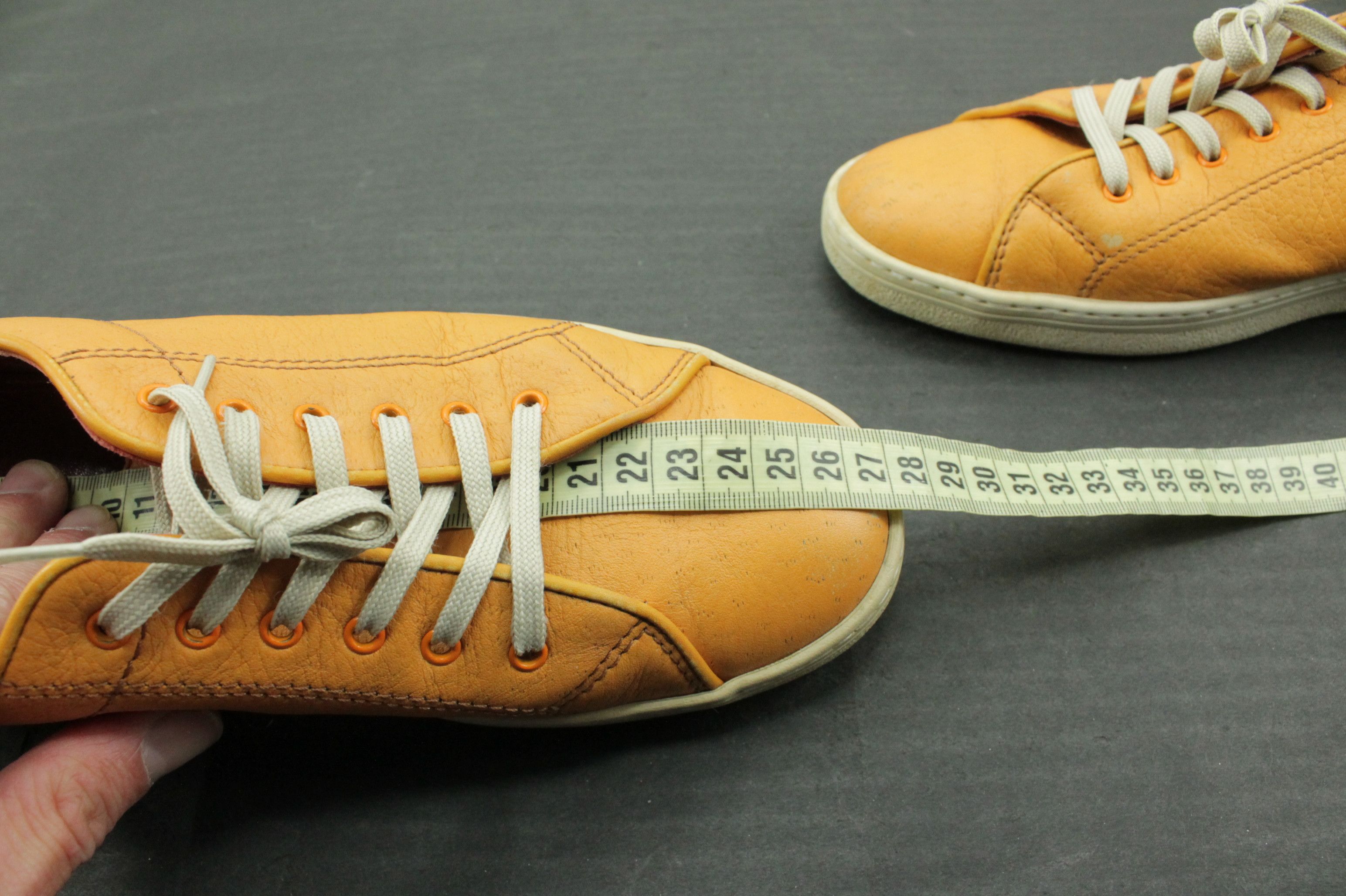 Salvatore Ferragamo Salvatore Ferragamo Sport Low Top Leather Sneakers Women's Size US 9.5 / IT 39.5 - 11 Thumbnail