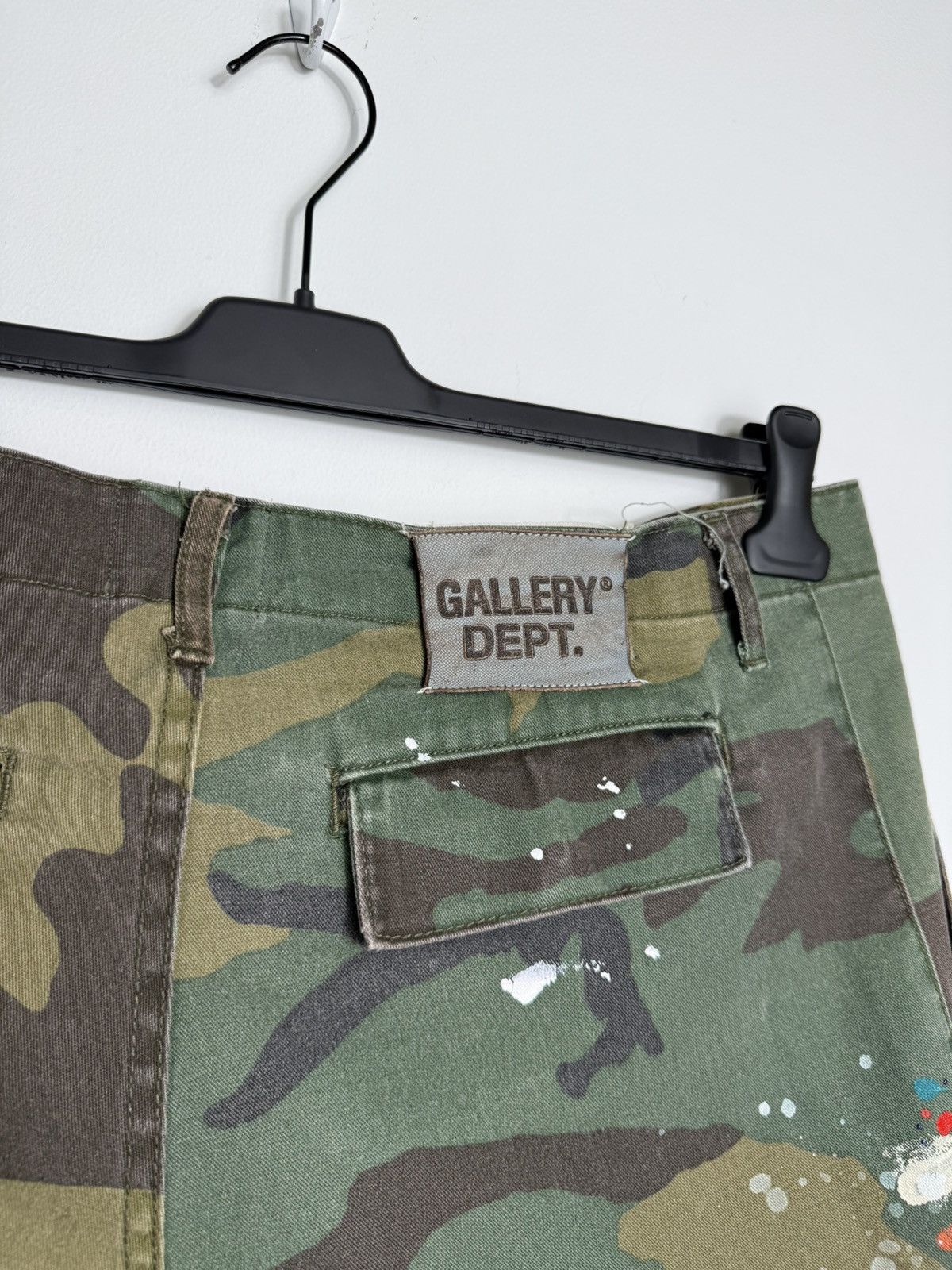 Gallery Dept. Gallery Dept Camo Flares Jeans W34 Paint Distressed Size US 34 / EU 50 - 7 Thumbnail