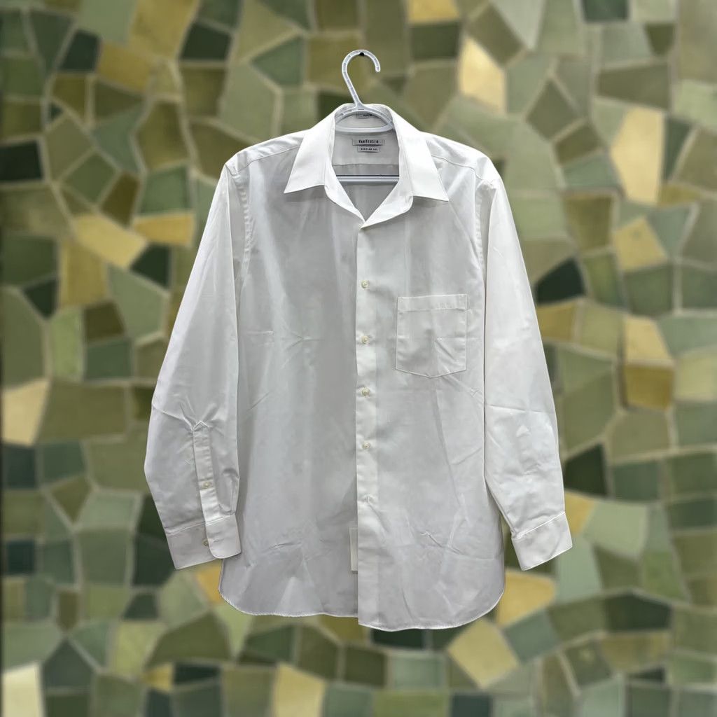 van heusen men's classic fit white poplin dress shirt Van Heusen Mens Button Up Regular Long Sleeve NWTs 15.5 Shirt Mens White Poplin Shirt Casual Christmas Outfit Guide: previously loved dress 35% Cotton Color:RedFloral