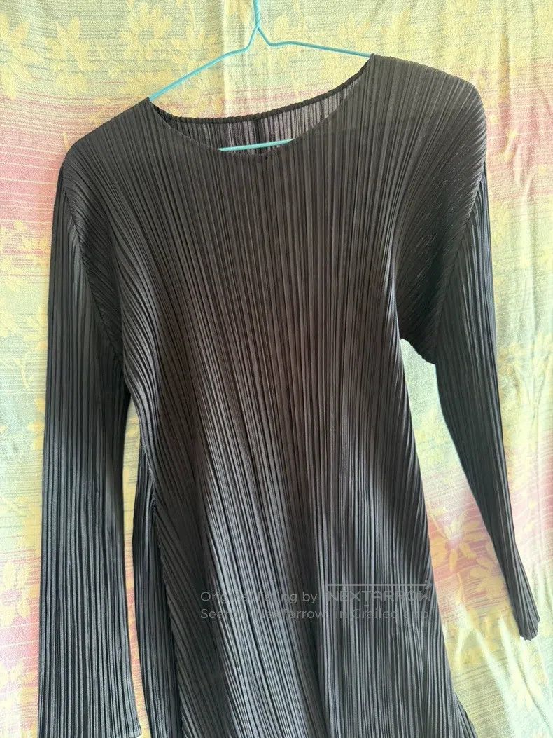 Issey Miyake Issey Miyake Dark Blue Long Sleeve Top Size L / US 10 / IT 46 - 2 Thumbnail