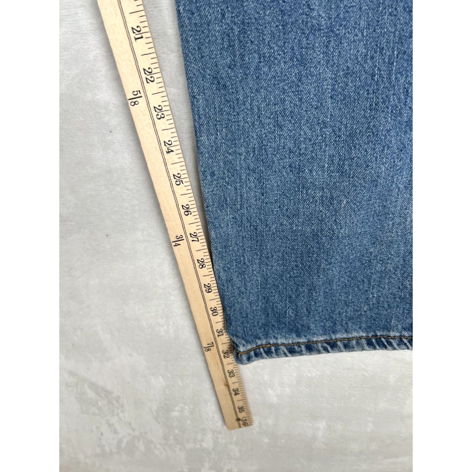 Levi's VINTAGE Levi’s 505 Blue Denim Jeans Size 38x32 Made in Mexico Medium Wash Size US 38 / EU 54 - 3 Thumbnail