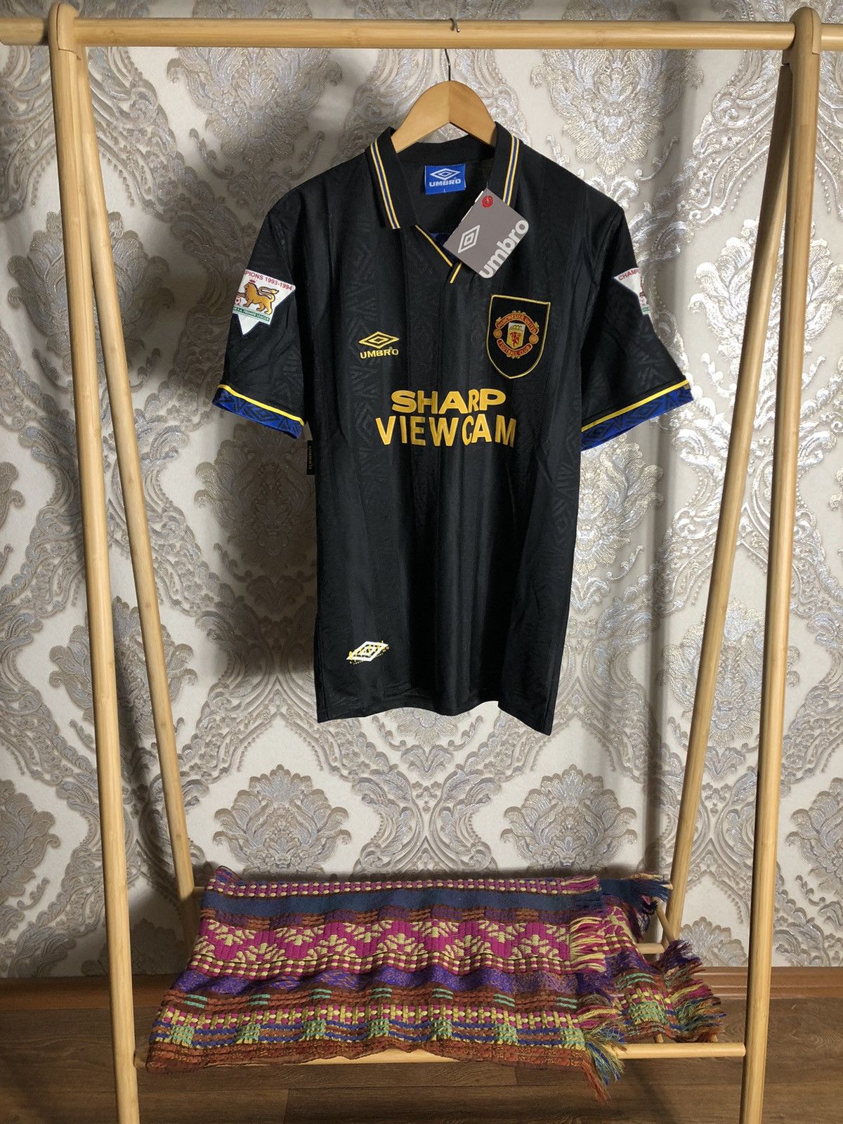 Umbro VINTAGE UMBRO FC MANCHESTER UNITED ENGLAND SOCCER JERSEY 90s Size US L / EU 52-54 / 3 - 1 Thumbnail