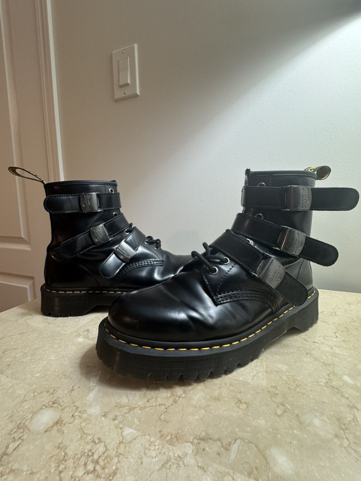 Dr. Martens Dr. Martens Fenimore 8 Boots Size US 10 / EU 43 - 2 Thumbnail