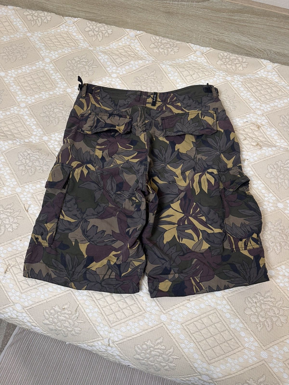 Paul Smith 🔥 Paul Smith Camo Army Cargo Shorts Floral Vintage Swimwear Size US 32 / EU 48 - 3 Thumbnail