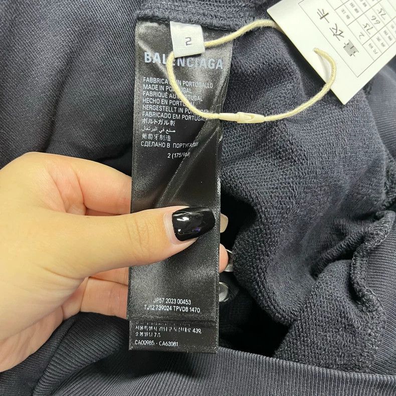 Balenciaga Balenciaga Black monogrammed printed hooded sweatshirt 2505 Size US S / EU 44-46 / 1 - 7 Thumbnail