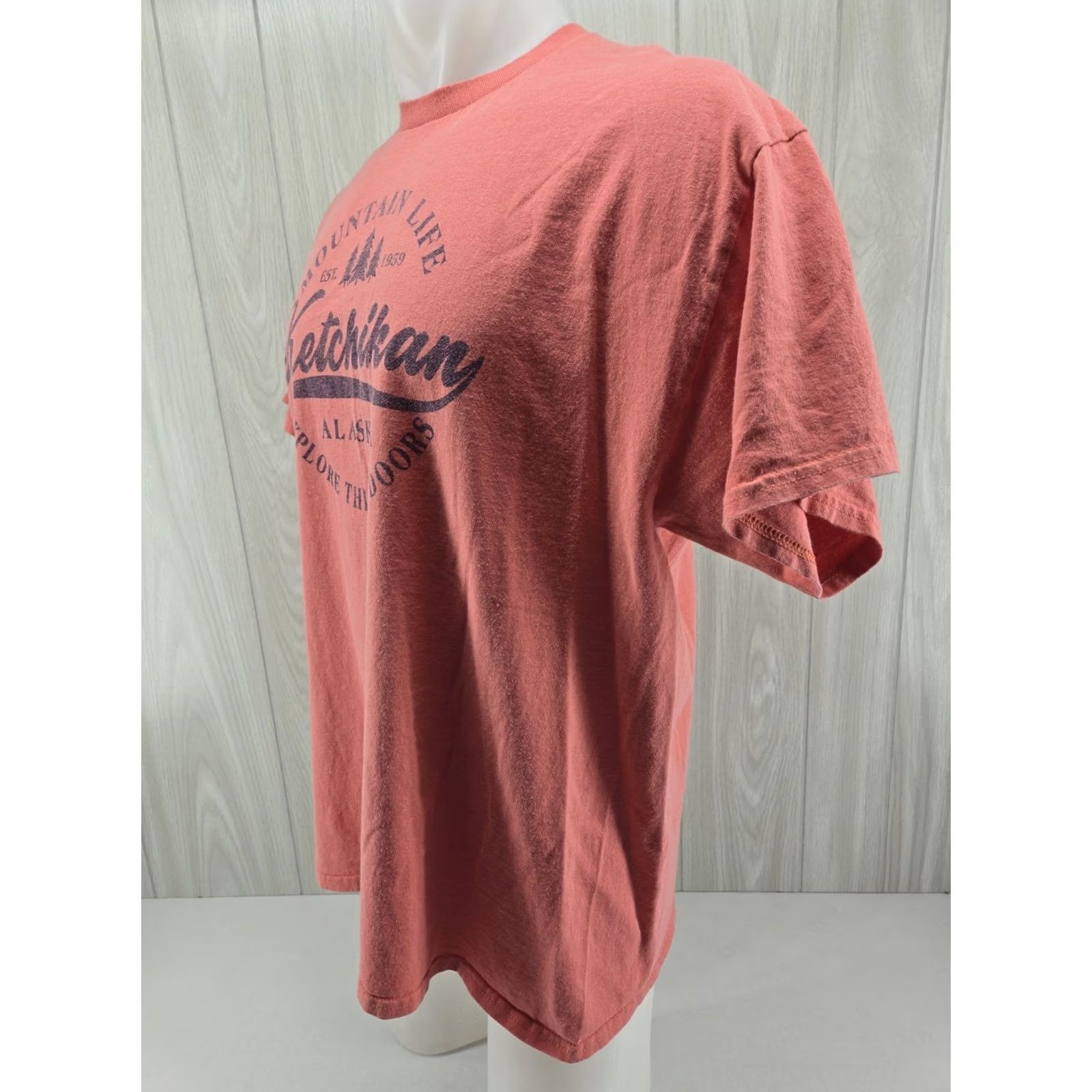 Gildan Alaska Outpost Ketchikan Coral T-shirt Adult XL Gildan T-Shirt Crew Neck Short Sleeve Pink Cotton Blend Graphic Print Men Regular Fit Vintage: No Size US XL / EU 56 / 4 - 4 Thumbnail