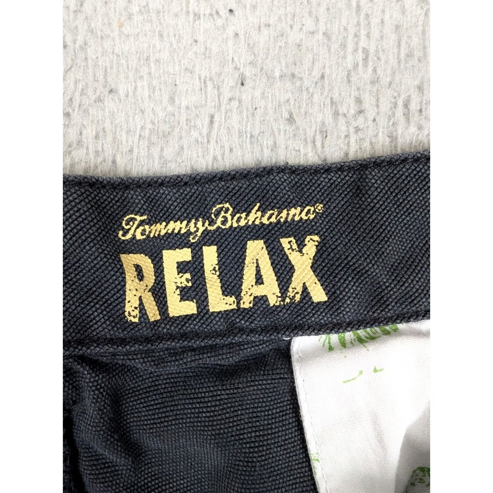 Tommy Bahama Tommy Bahama Relax Cargo Shorts Mens 42 Gray Cotton Lyocell Zip Fly Front Pockets 10 In Inseam Casual Summer Relax Mens Size US 42 / EU 58 - 5 Thumbnail