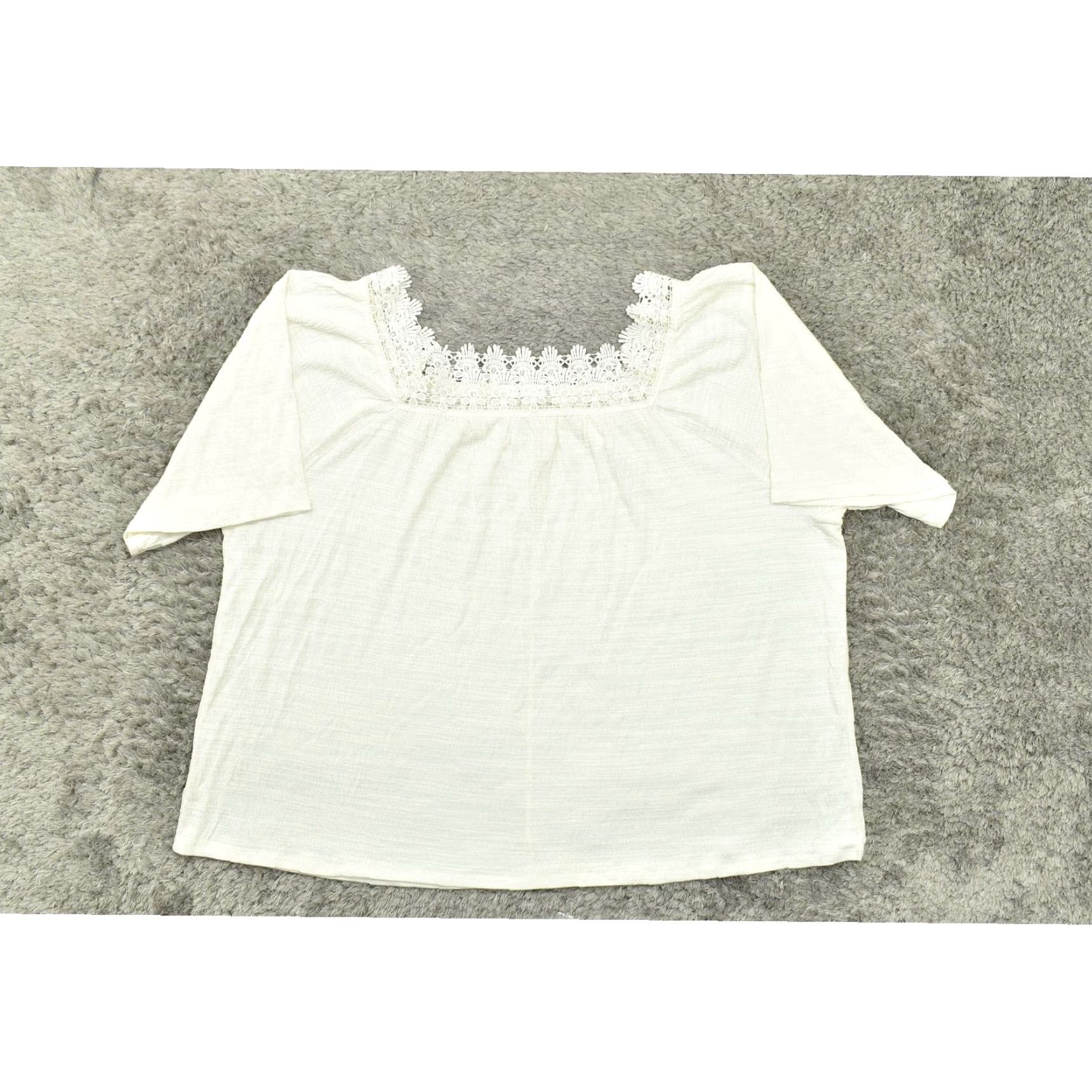 Vintage Retrology Beige Blouse 3X Plus Size Polyester Blend Short Sleeve Square Neck Women Blouse Plus Womens 3X Beige Blouse Size XXL / US 16-18 / IT 52-54 - 2 Thumbnail