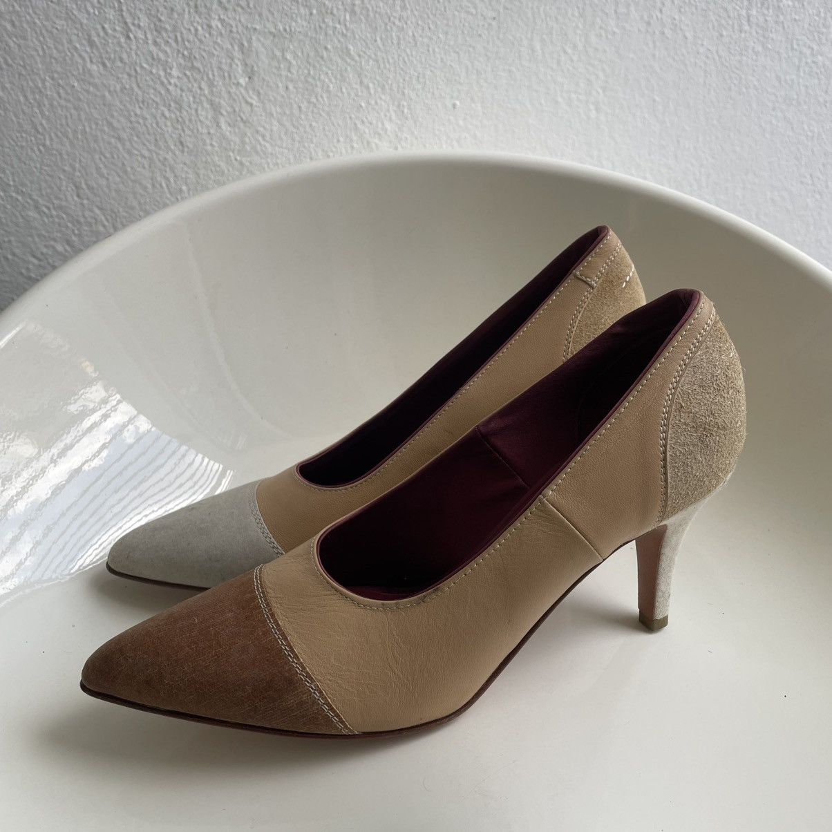 MM6 MM6 Maison Margiela Inside Out beige and brown pumps Size US 8 / IT 38 - 1 Thumbnail