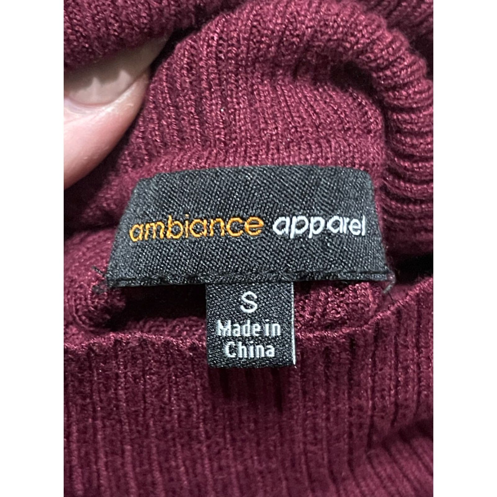 Vintage Ambiance Apparel Shirt Women's Size Small Maroon Long Sleeve Turtleneck Shirt Casual Modern Womens Size S / US 4 / IT 40 - 5 Thumbnail