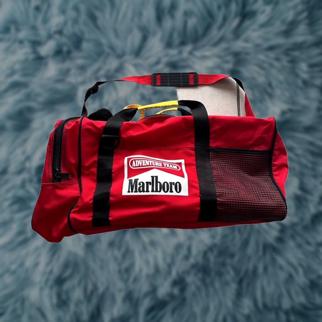 Marlboro VINTAGE Marlboro Adventure Team Duffel Bag Large Red 90s Shoulder Strap & Pockets Vtg Size ONE SIZE - 1 Thumbnail
