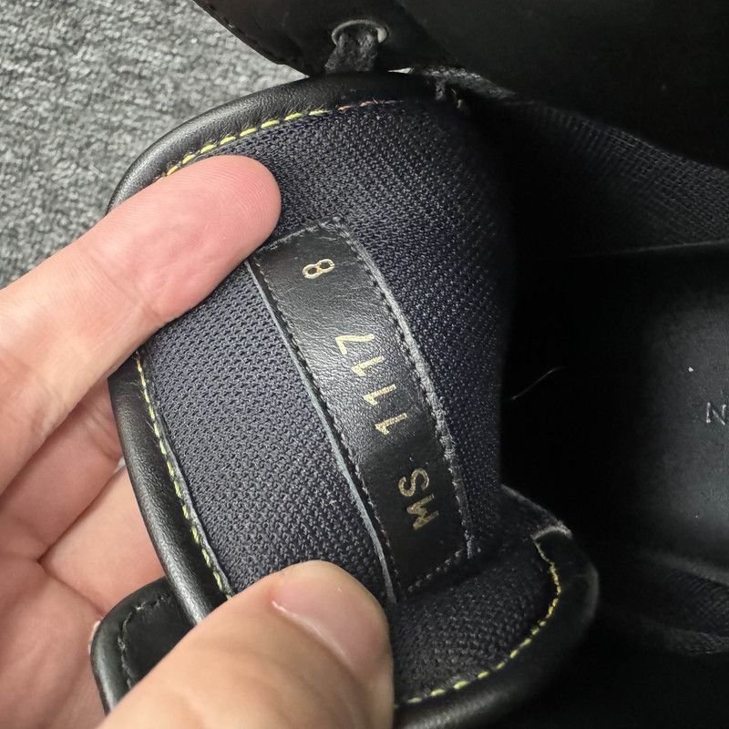 Louis Vuitton Louis Vuitton High-Top Sneakers in Black - Size US 8.5 / EU 41-42 - 5 Thumbnail