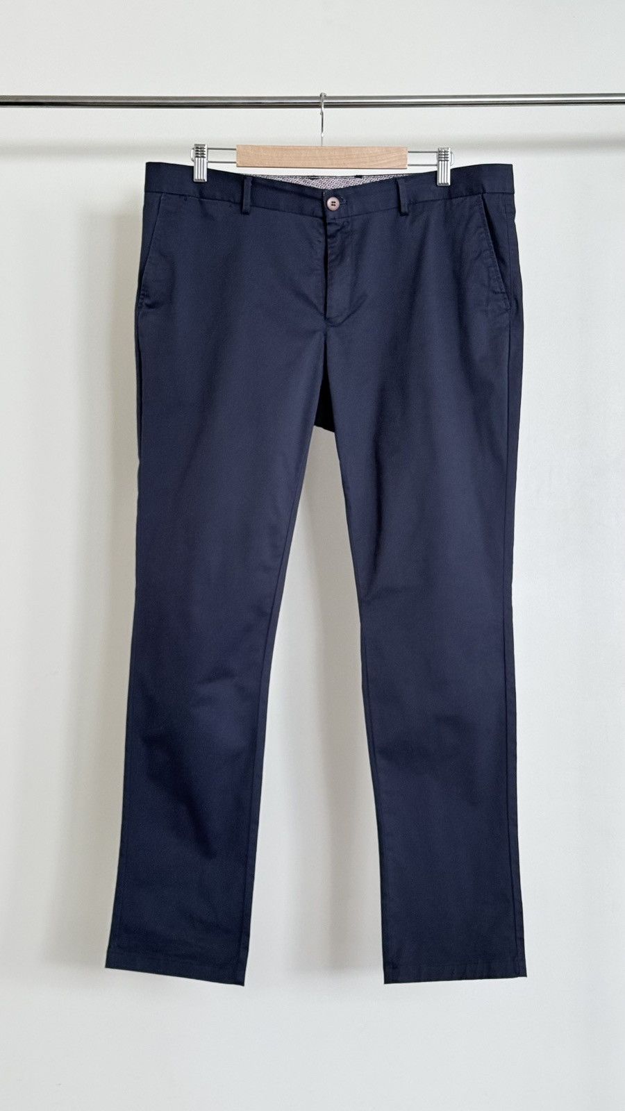 Daniel Hechter Daniel Hechter Paris navy blue slim fit chino trousers Size US 38 / EU 54 - 1 Thumbnail