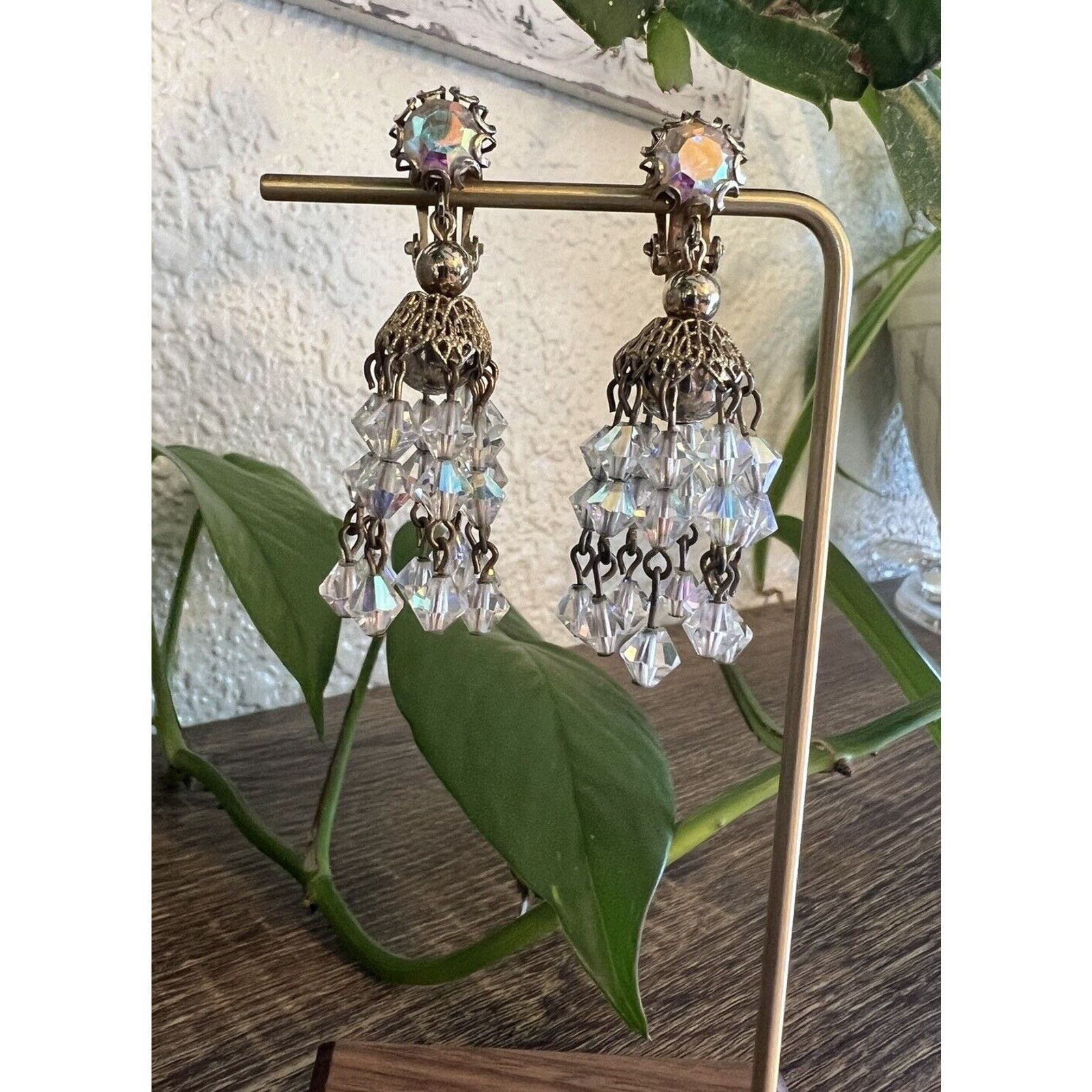 Other Unique Vintage AB Crystal Dangle Clip on Earring Rhinestone Size ONE SIZE - 1 Thumbnail