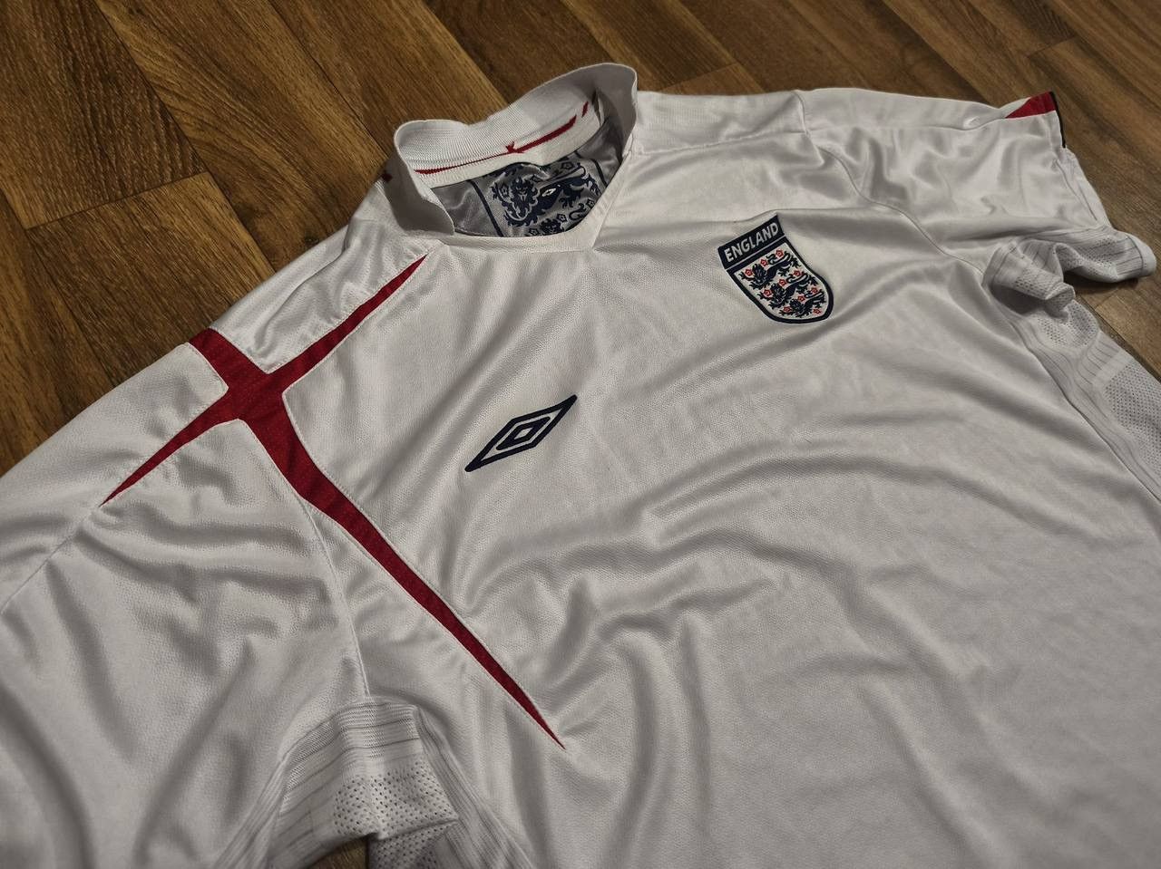 Umbro Vintage Umbro England National Football Team Jersey 2004 Size US L / EU 52-54 / 3 - 4 Thumbnail