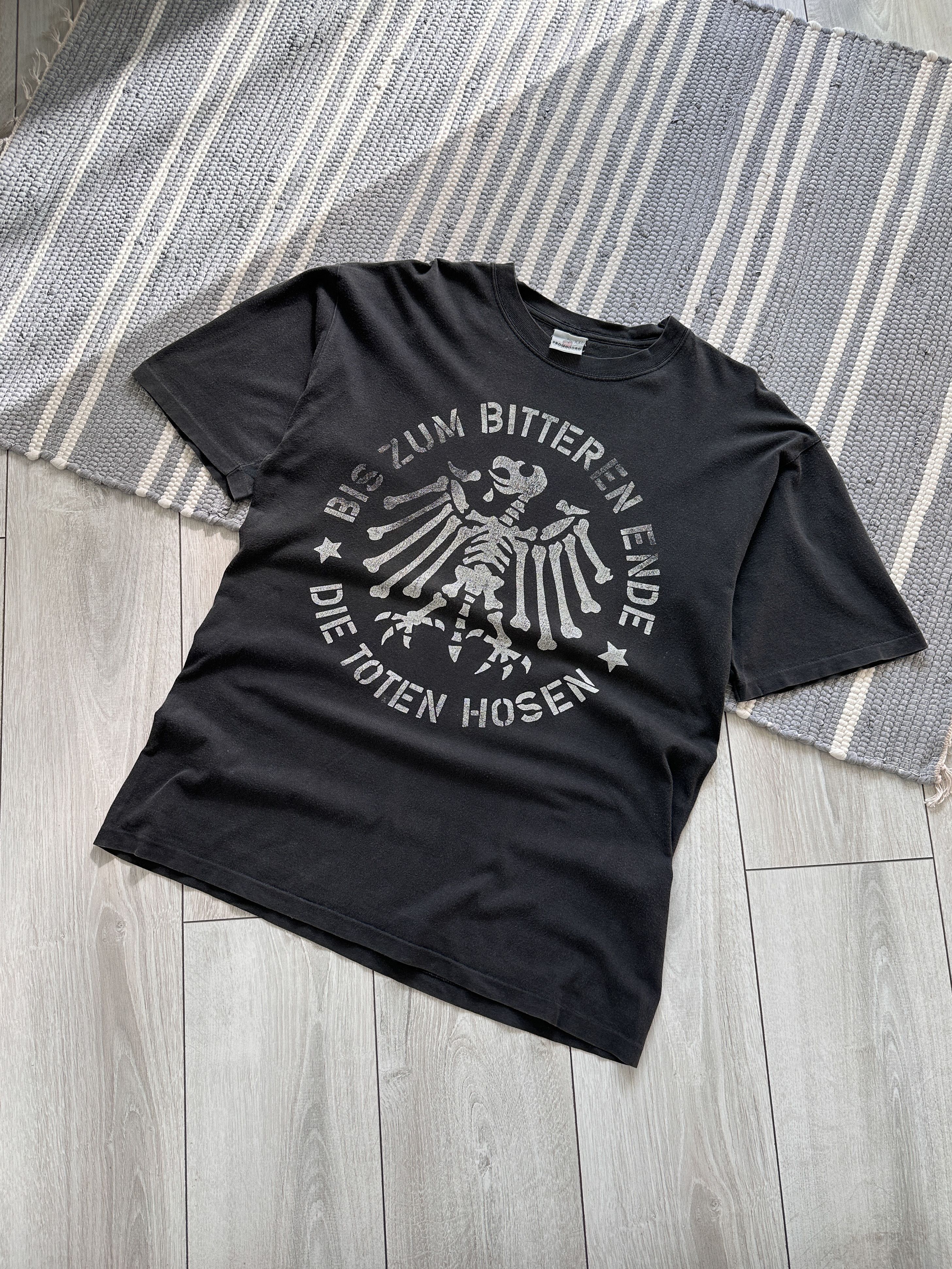 Band Tees Vintage Die Toten Hosen Bis Zum Bitteren Ende Logo Tee Size US XL / EU 56 / 4 - 1 Thumbnail